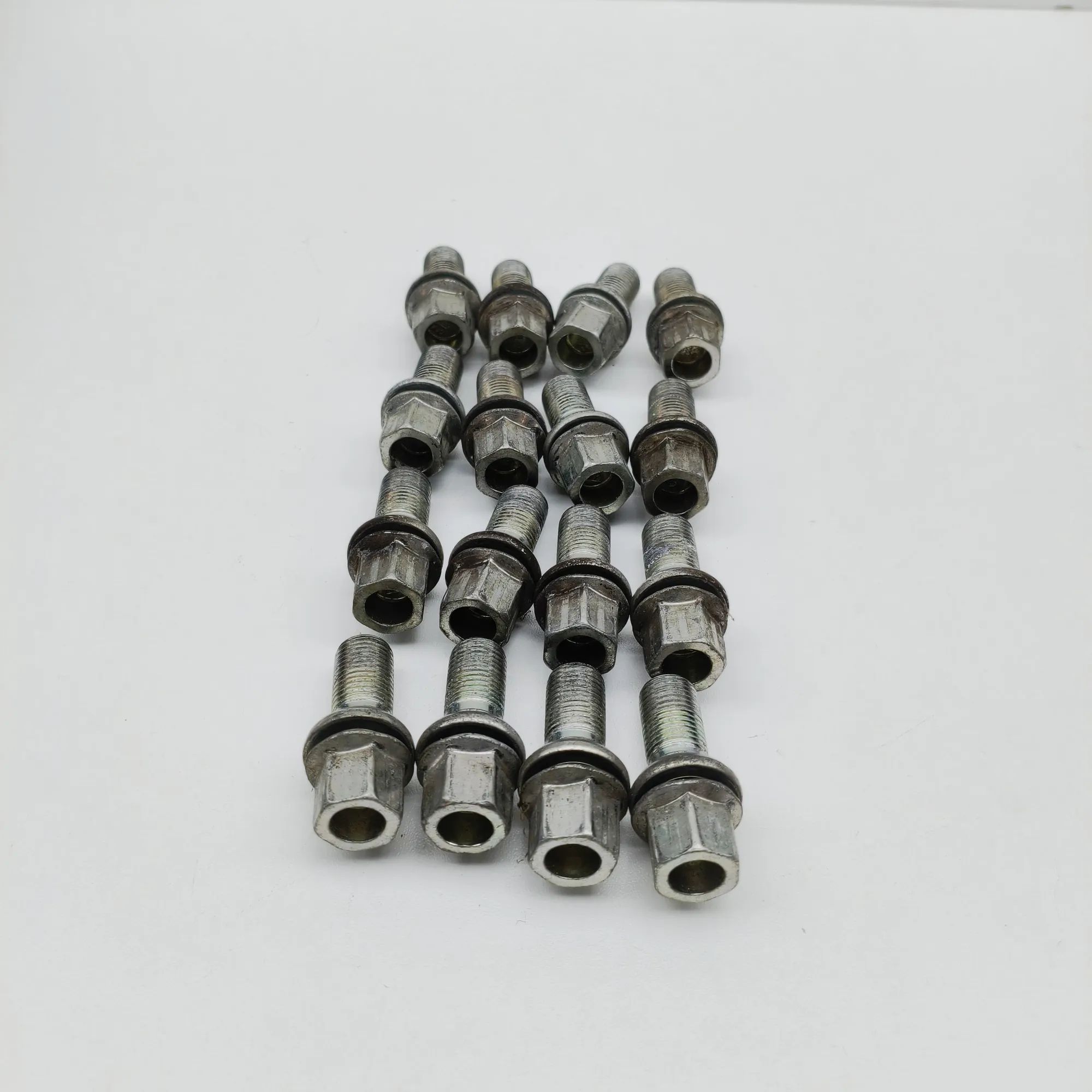 Audi Q4 e-tron Wheel Screws Kit Wheel Screws Kit — AUDI Q4 (Sportback F4N) (202...