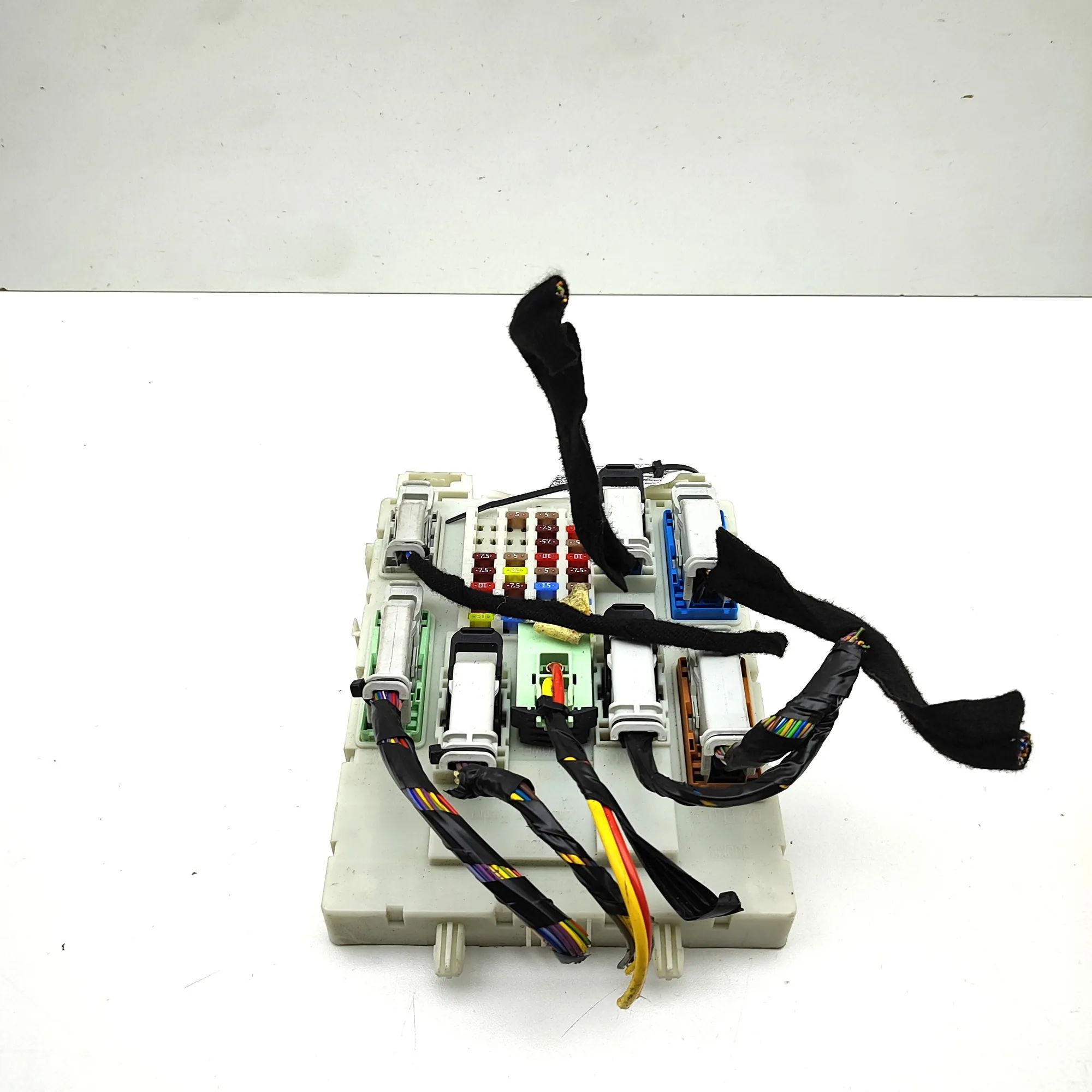 Volvo V40 Comfort Control Unit Comfort Control Unit — VOLVO V40 (Hatchback) (2...