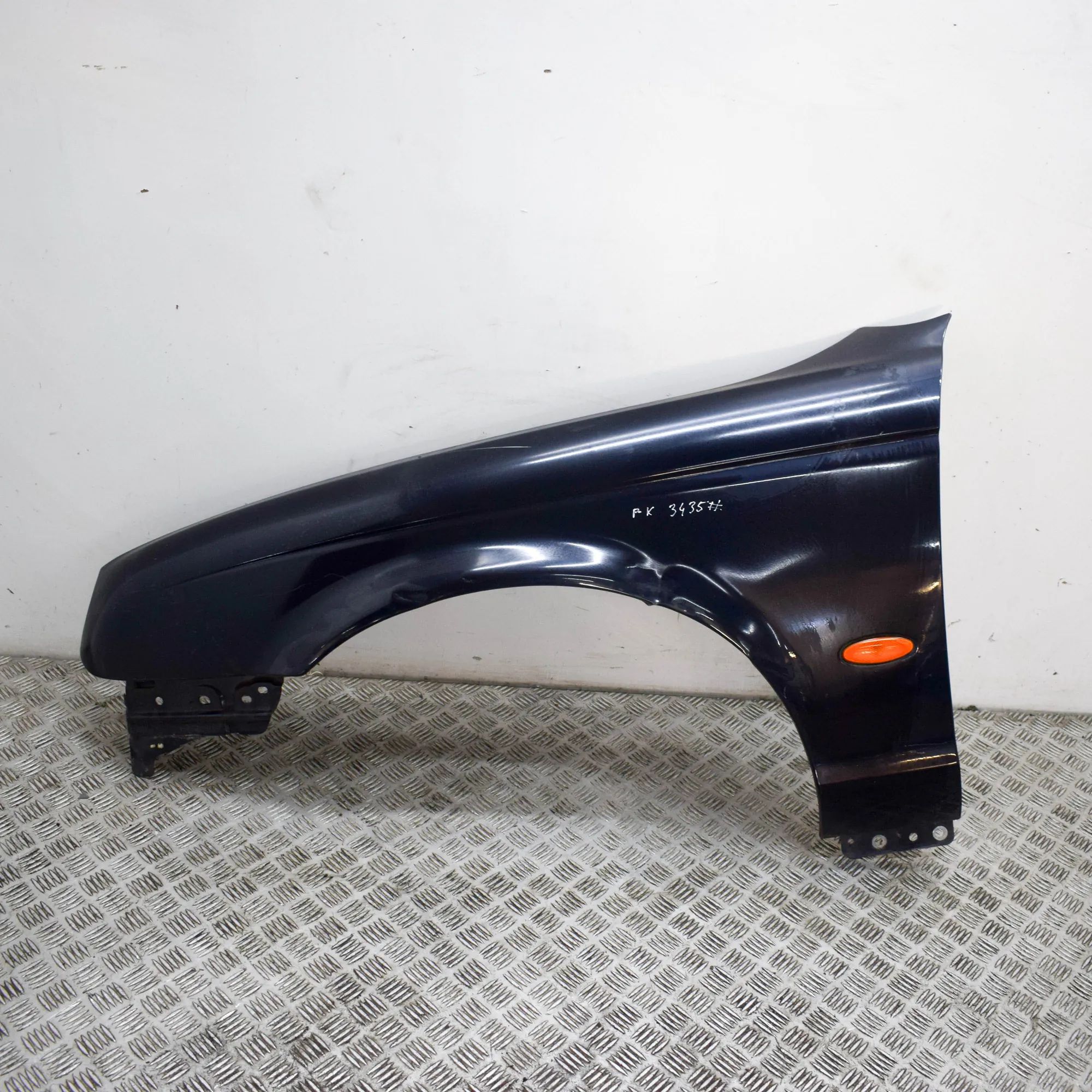 Jaguar S-Type Front Left Fender Front Left Fender — JAGUAR S-TYPE (X200) (1999-...