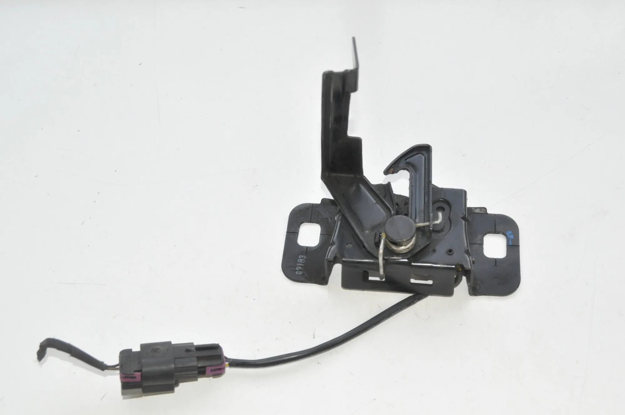 Chevrolet Cruze Bonnet safety catch Bonnet safety catch — CHEVROLET CRUZE (J300) (2...