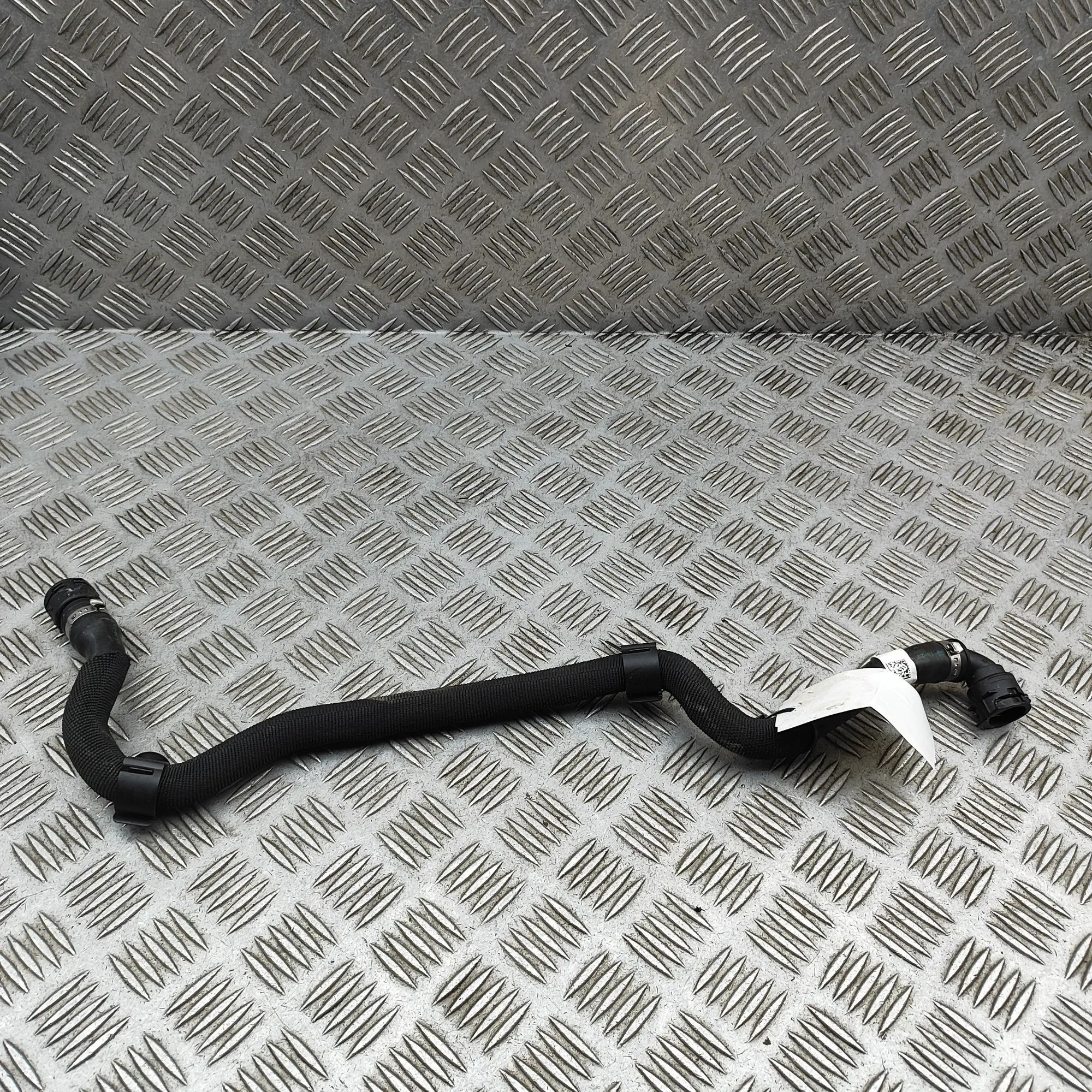 BMW 6 GT (G32) Jahutuslõdviku kolmik Coolant hose — BMW X6G06 (2019-...) — 9887097

...