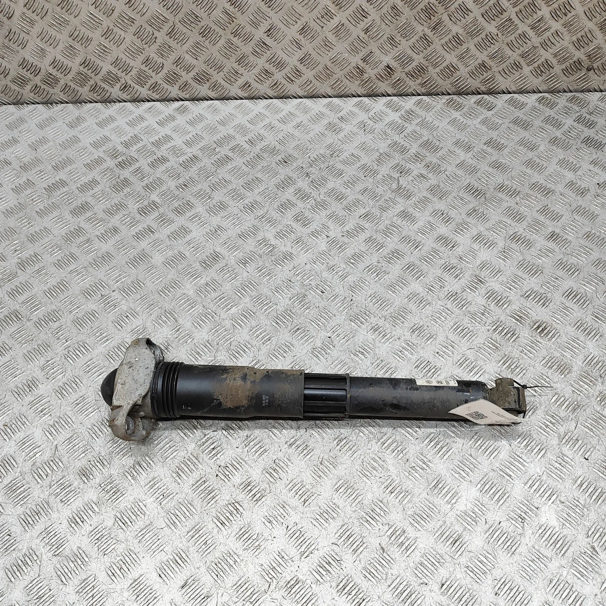 Audi Q4 e-tron Shock absorber — rear left Shock absorber — rear left — AUDI Q4 (Sportback...