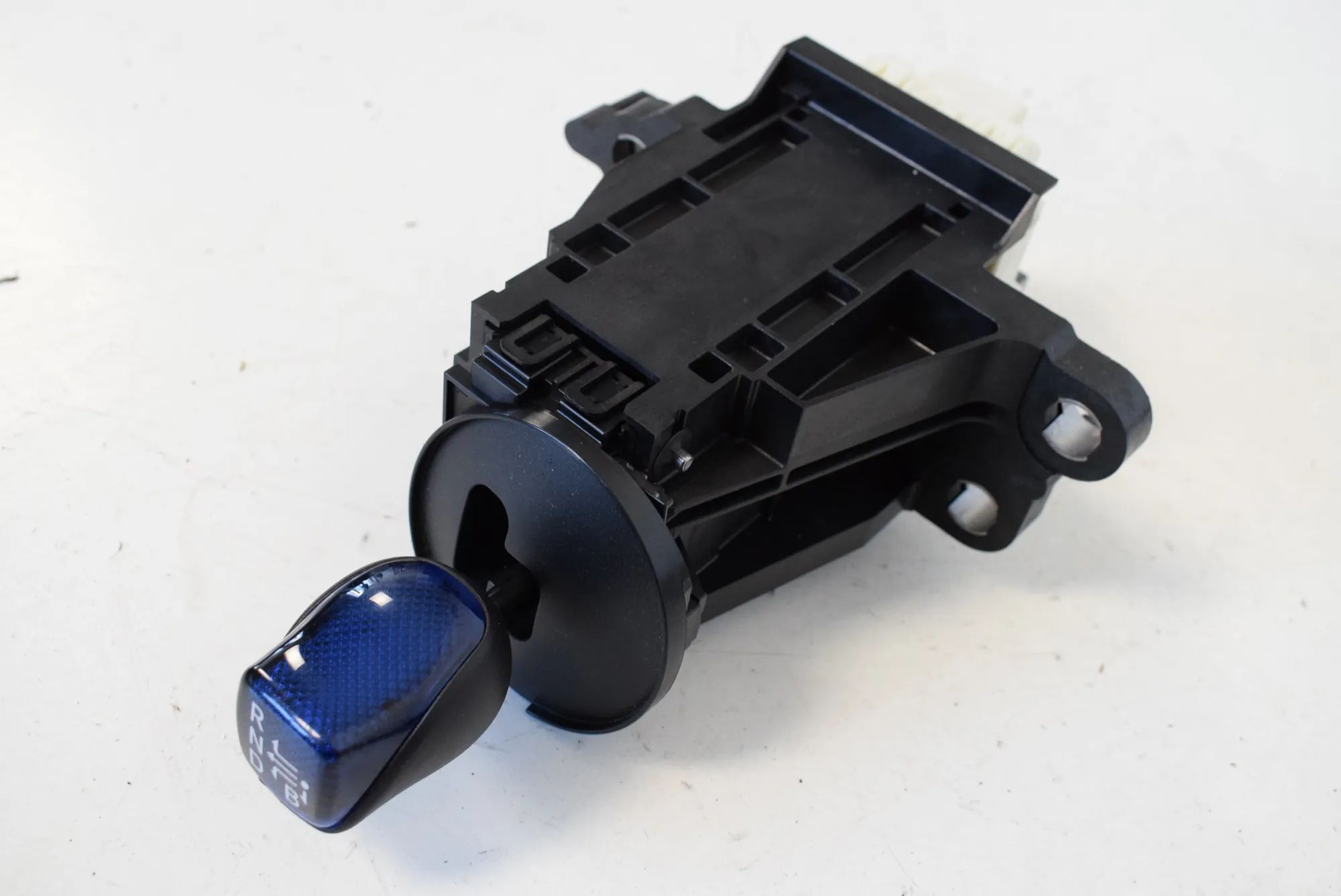 Toyota Prius+ Gear Shifting Mechanism Gear Shifting Mechanism — TOYOTA PRIUS (_W5_) (...