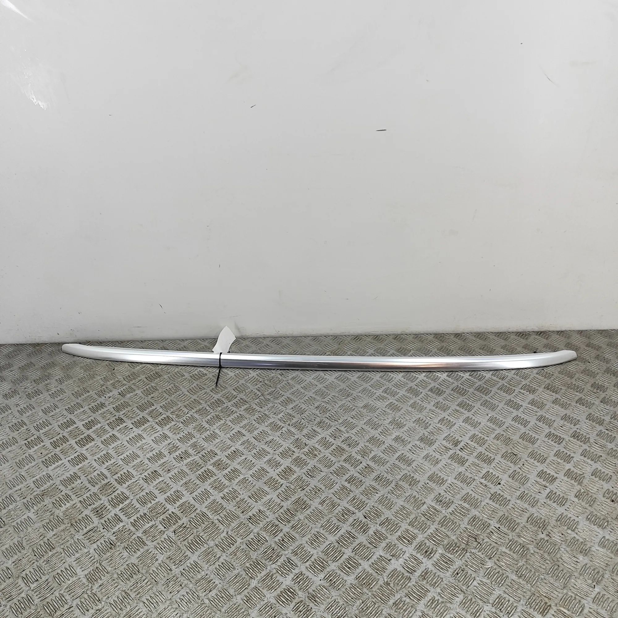 Audi Q5 (FY) Left Side Roof Strip Trim Left Side Roof Strip Trim — AUDI Q5 (FY) (2016-...