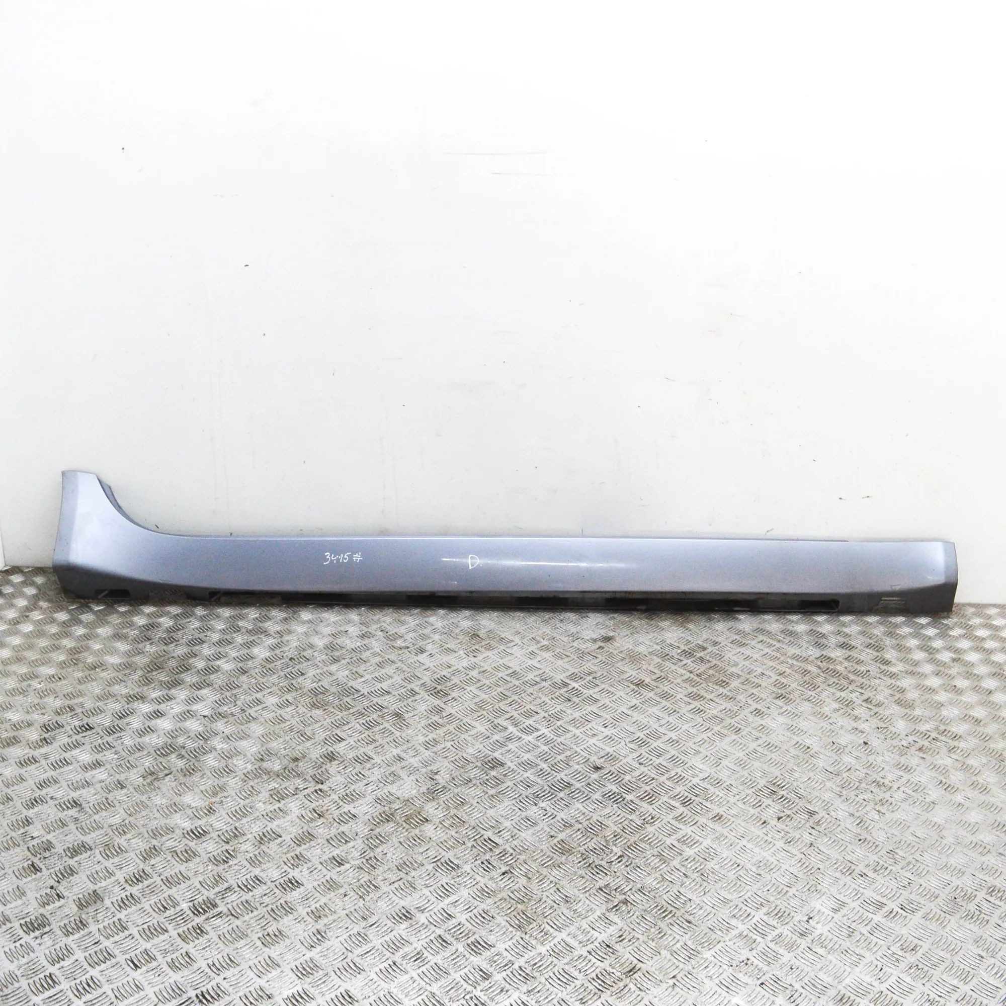 Jaguar XF Right Side Plastic Sideskirt Cover Right Side Plastic Sideskirt Cover — JAGUAR XF ...