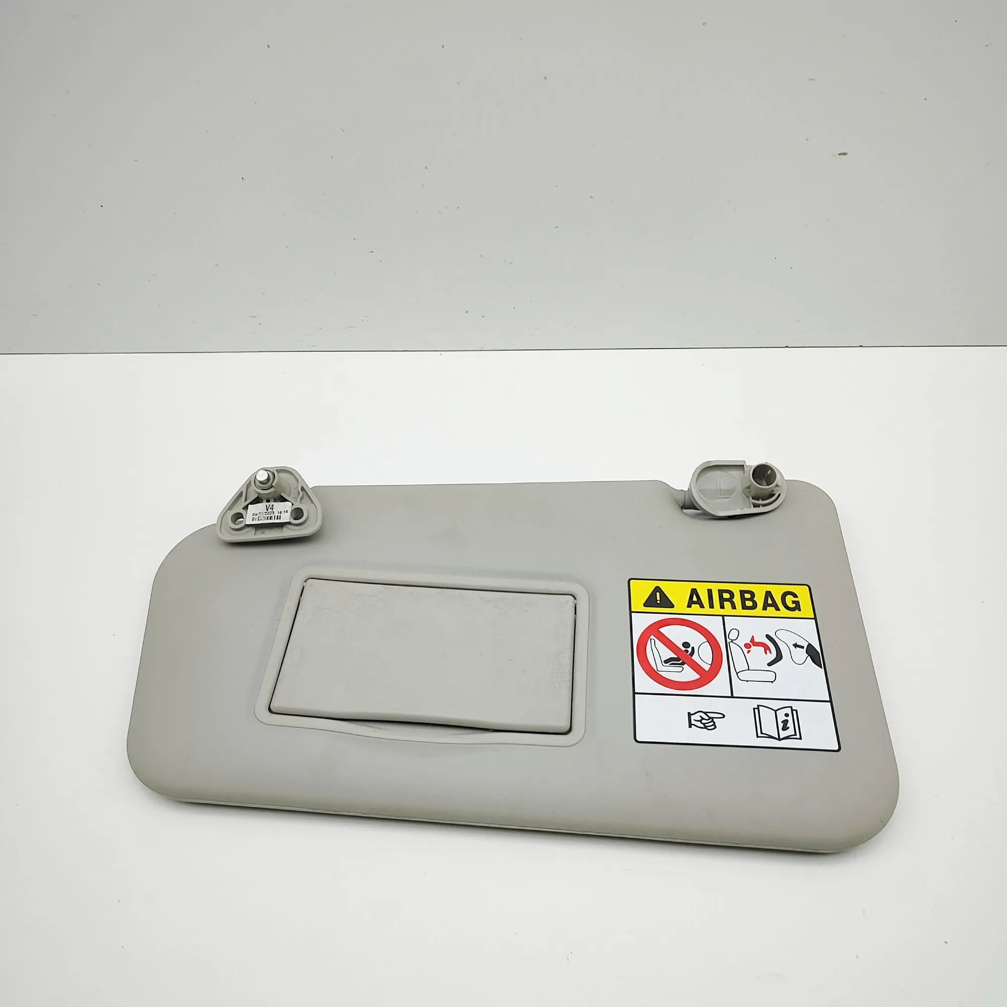 Nissan Leaf Left Side Sun Visor Left Side Sun Visor — NISSAN LEAF (ZE1) (2017-....