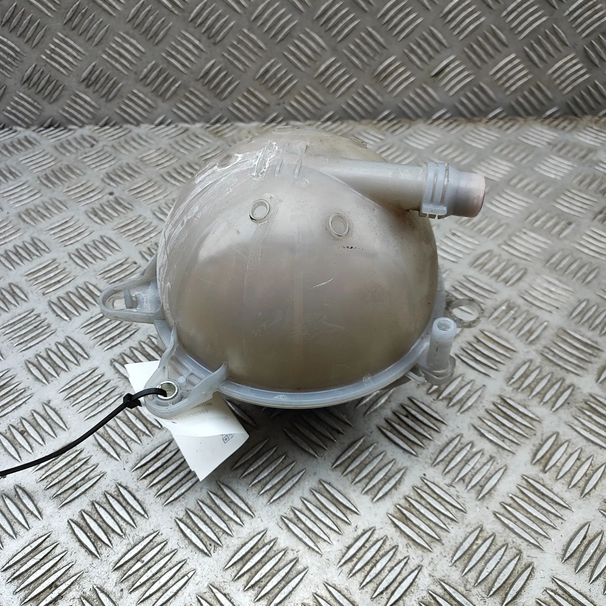 Audi Q5 (FY) Expansion Tank Expansion tank — AUDI Q5 (FY) (2016-...) — 80A1...