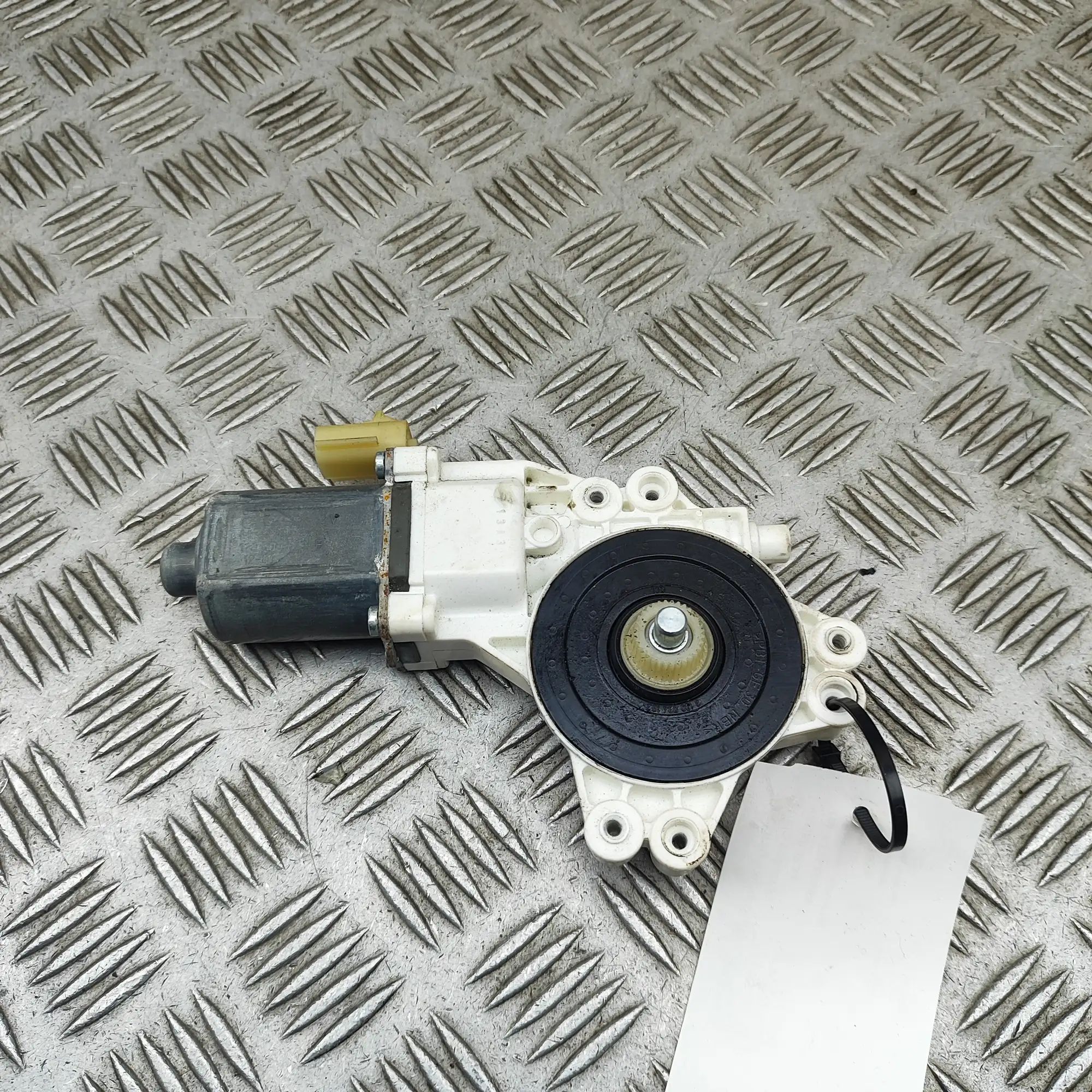 Jeep Compass Door window regulator motor — front left Door window regulator motor — front left — JEEP...