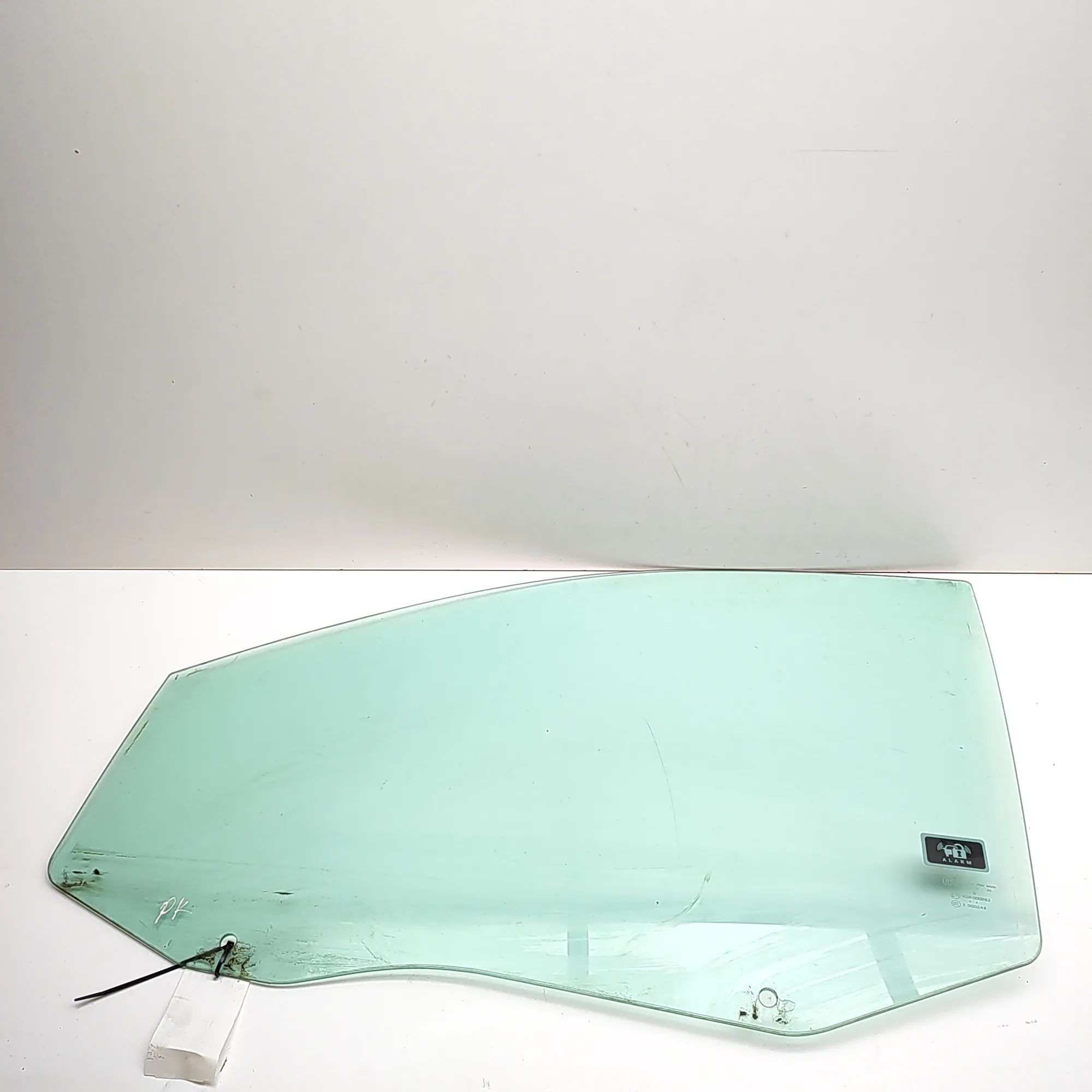 Chrysler Grand Voyager / Town & Country Front Left Door Window Front Left Door Window — CHRYSLER GRAND (VOYAGE...