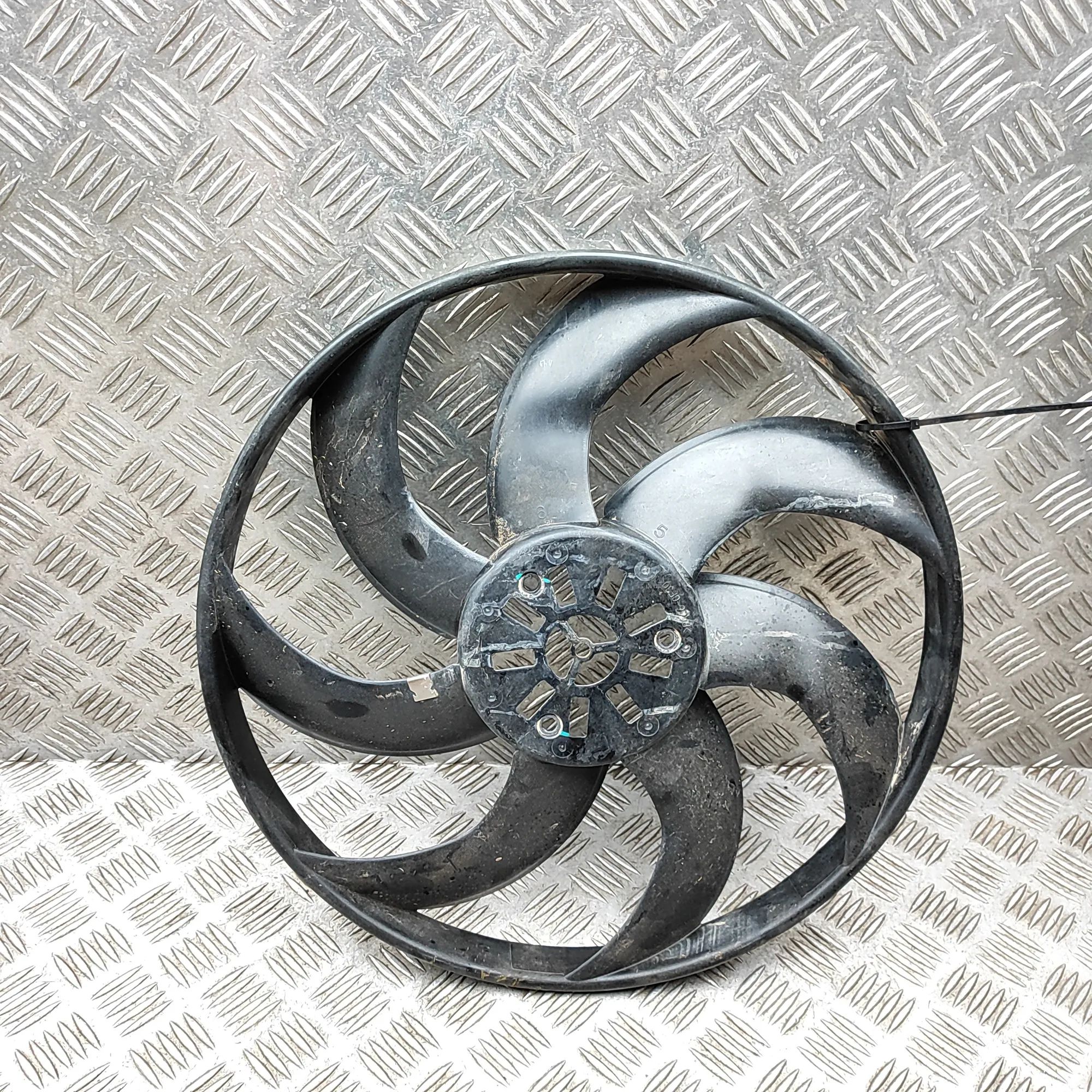 Chrysler Grand Voyager / Town & Country Engine Cooling Fan Engine Cooling Fan — CHRYSLER GRAND (VOYAGER V ...