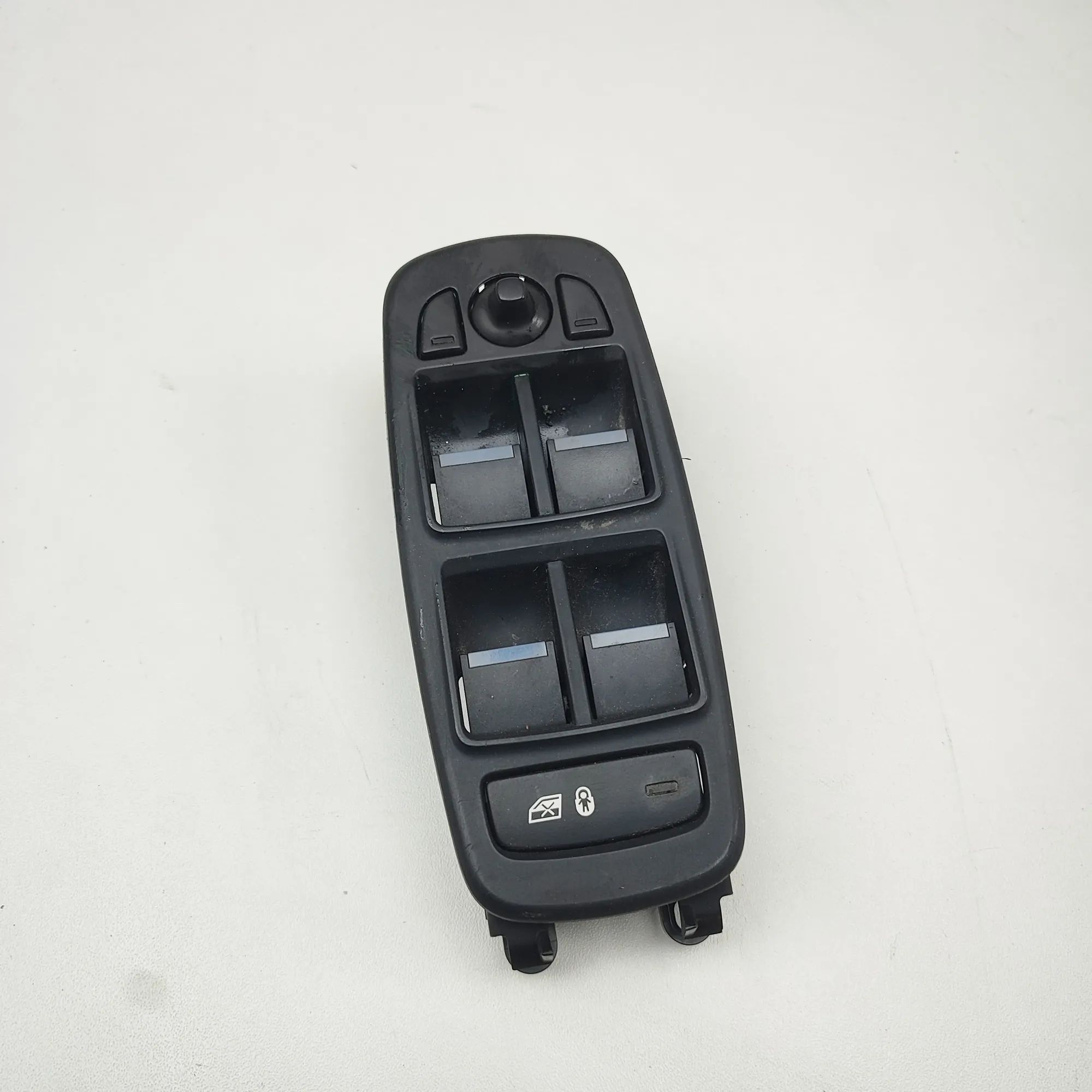 Jaguar XE Door window switch — front right Door window switch — front right — JAGUAR XE (X...