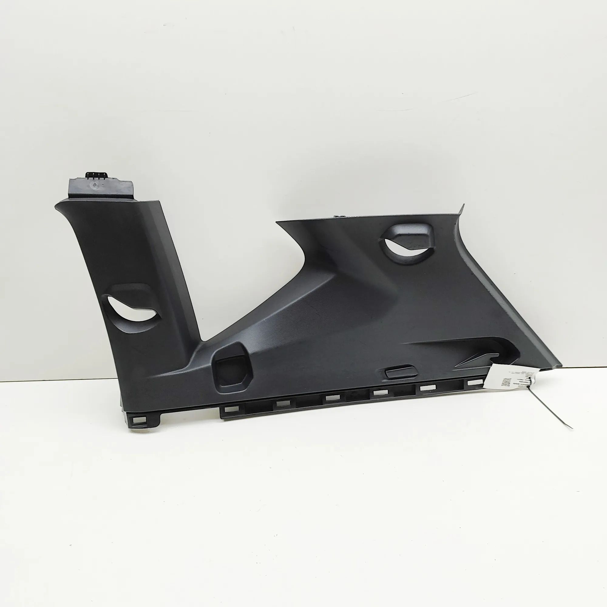 Seat Tarraco Right Side Pillar Trim Right Side Pillar Trim — SEAT TARRACO (KN2) (20...