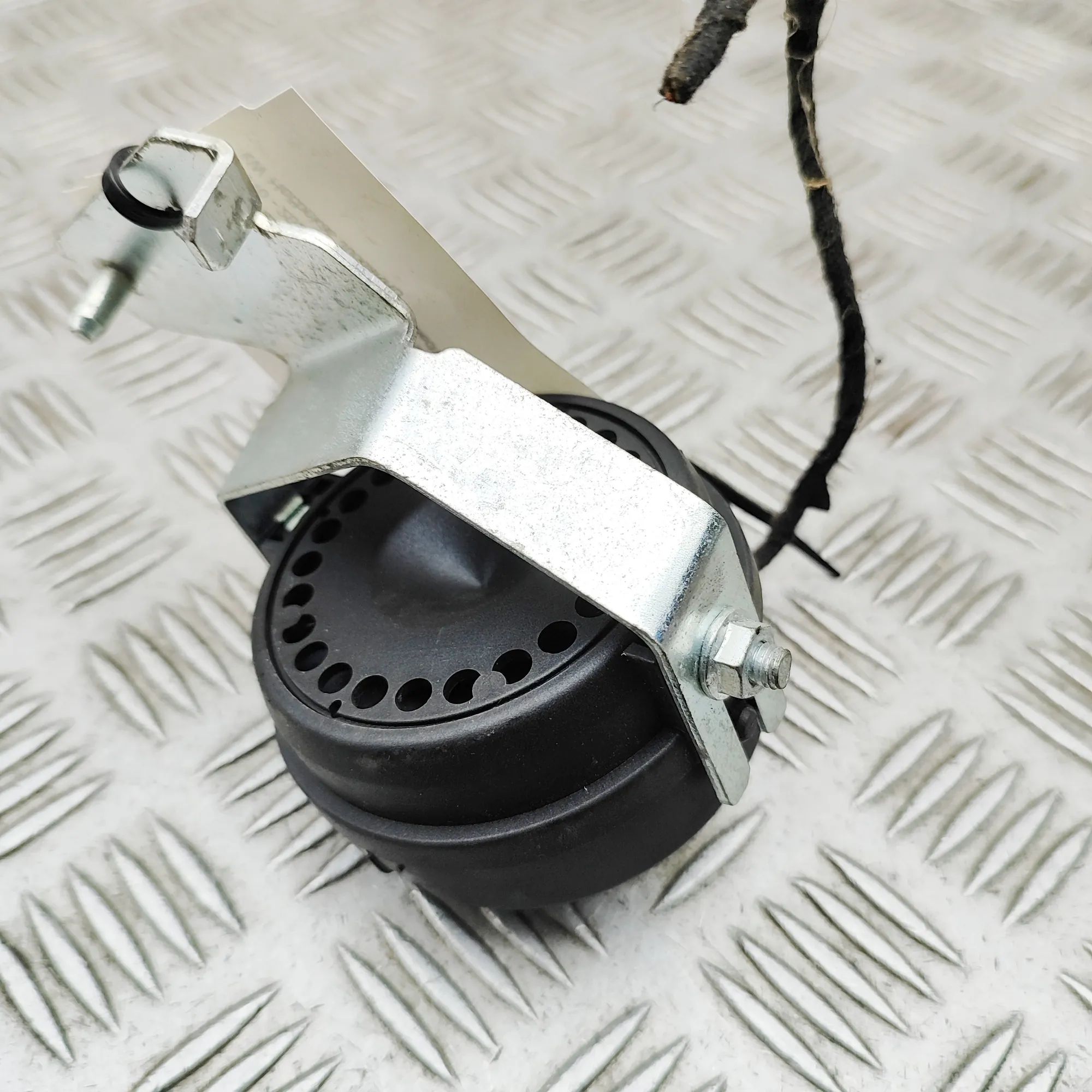 Alfa-Romeo Giulietta (940) Alarm siren Alarm siren — ALFA ROMEO GIULIETTA (940_) (2010...