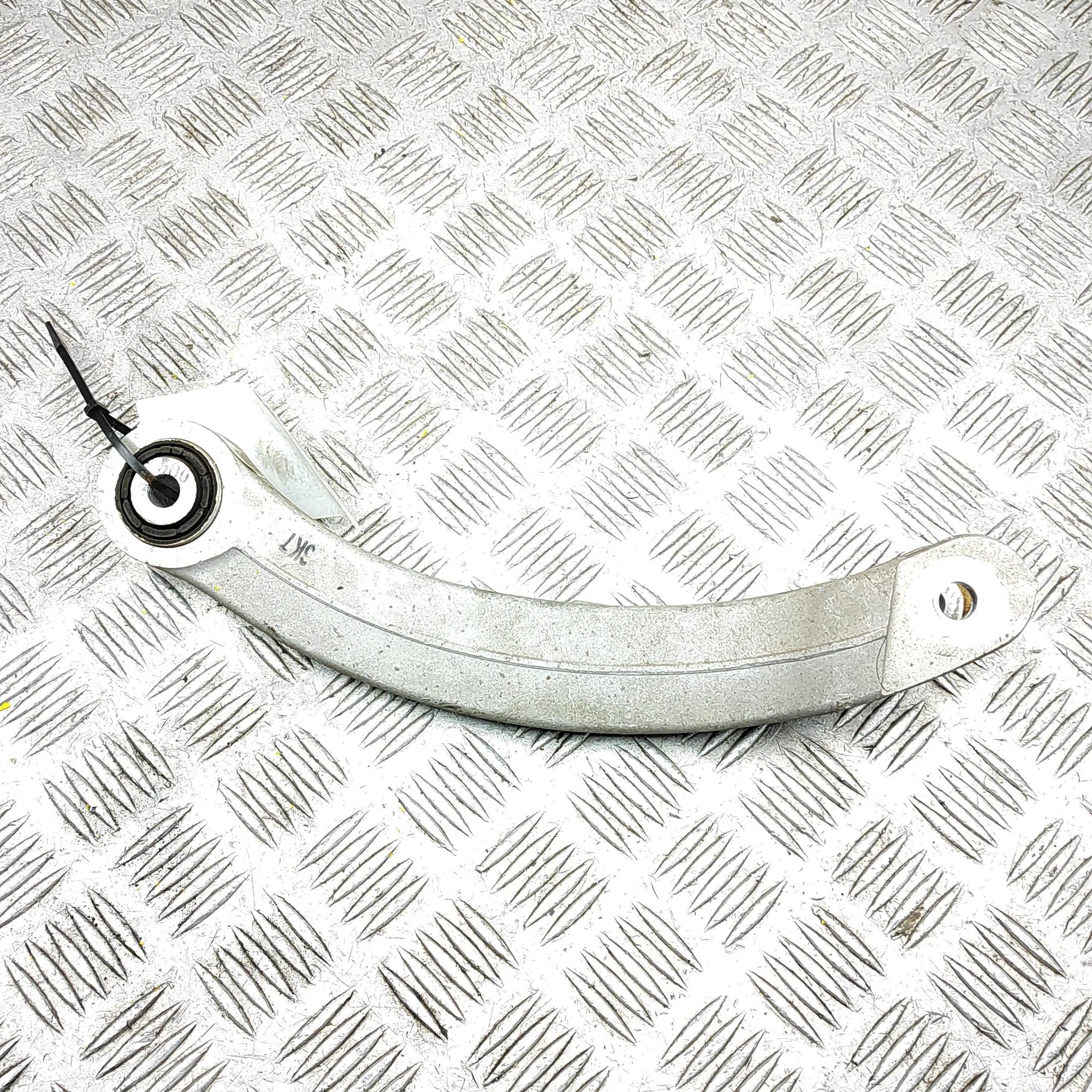 Alfa-Romeo Stelvio Control arm — rear left Control arm — rear left — ALFA ROMEO STELVIO (9...