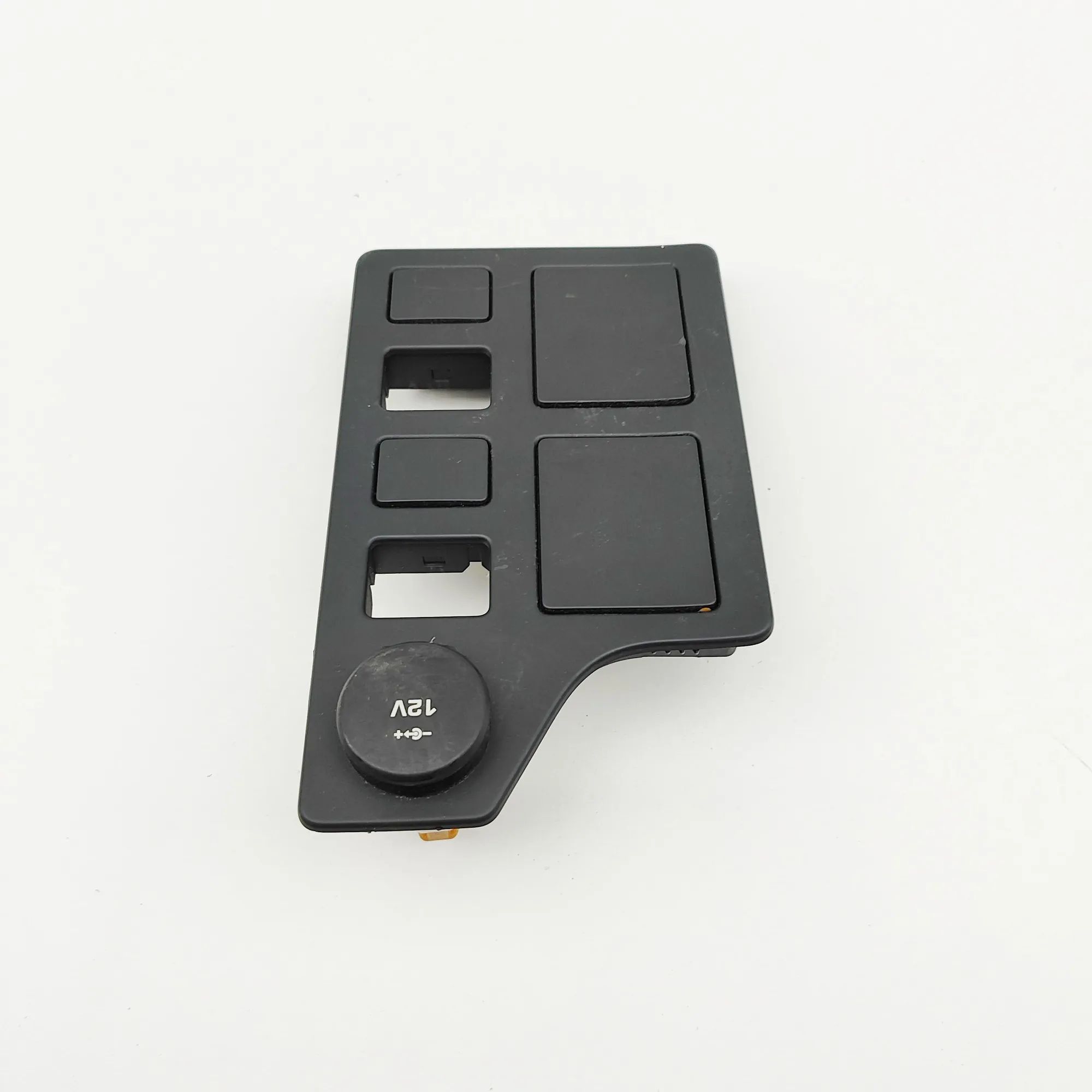 Land Rover Discovery Centre console trim Centre console trim — LAND ROVER DISCOVERY (V L...