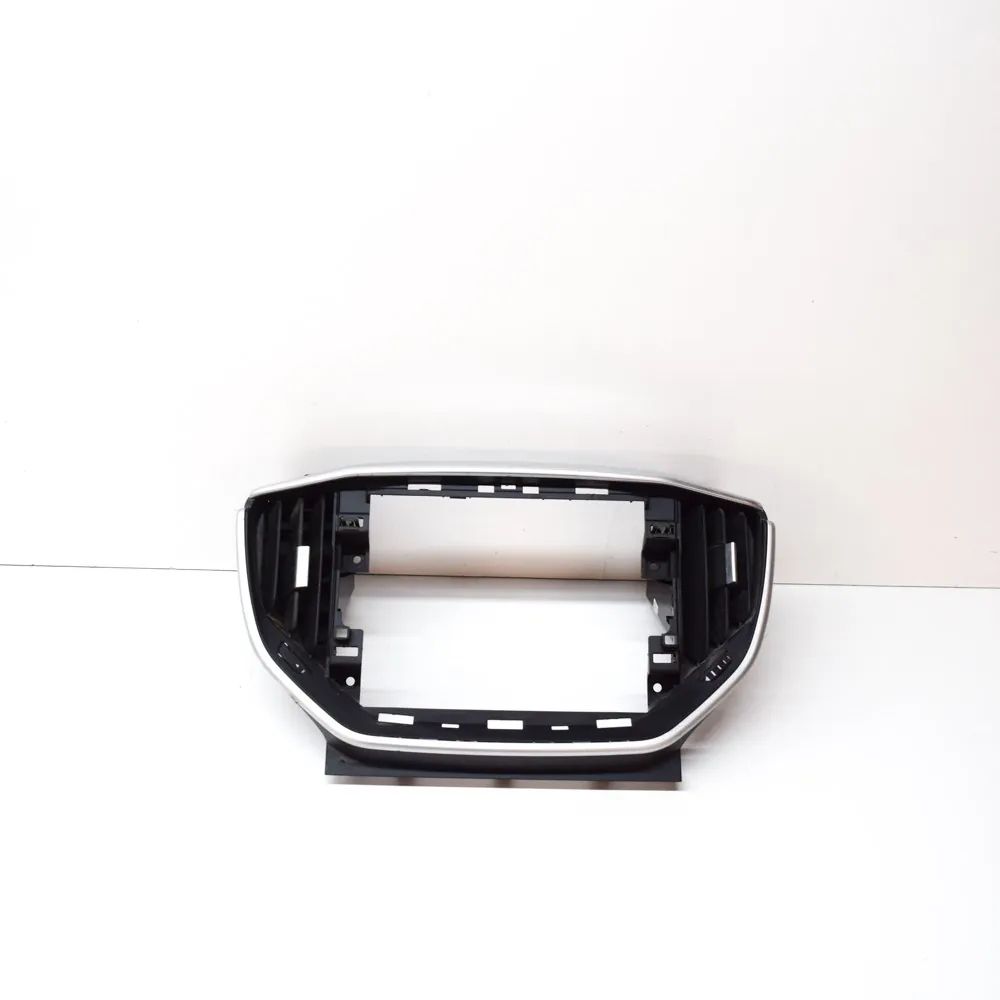 Maserati Ghibli Navigation screen trim Navigation screen trim — MASERATI GHIBLI (M157)...