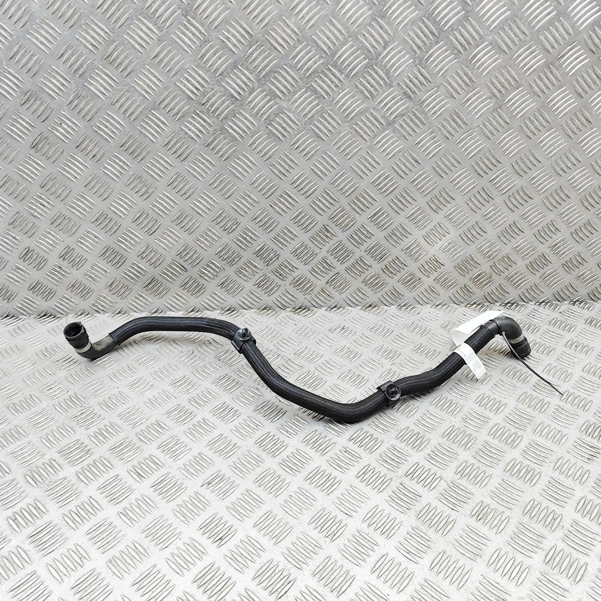 Land Rover Range Rover Evoque Шланг системы охлаждения Coolant hose — LAND ROVER RANGE ROVER EVOQUE (L...