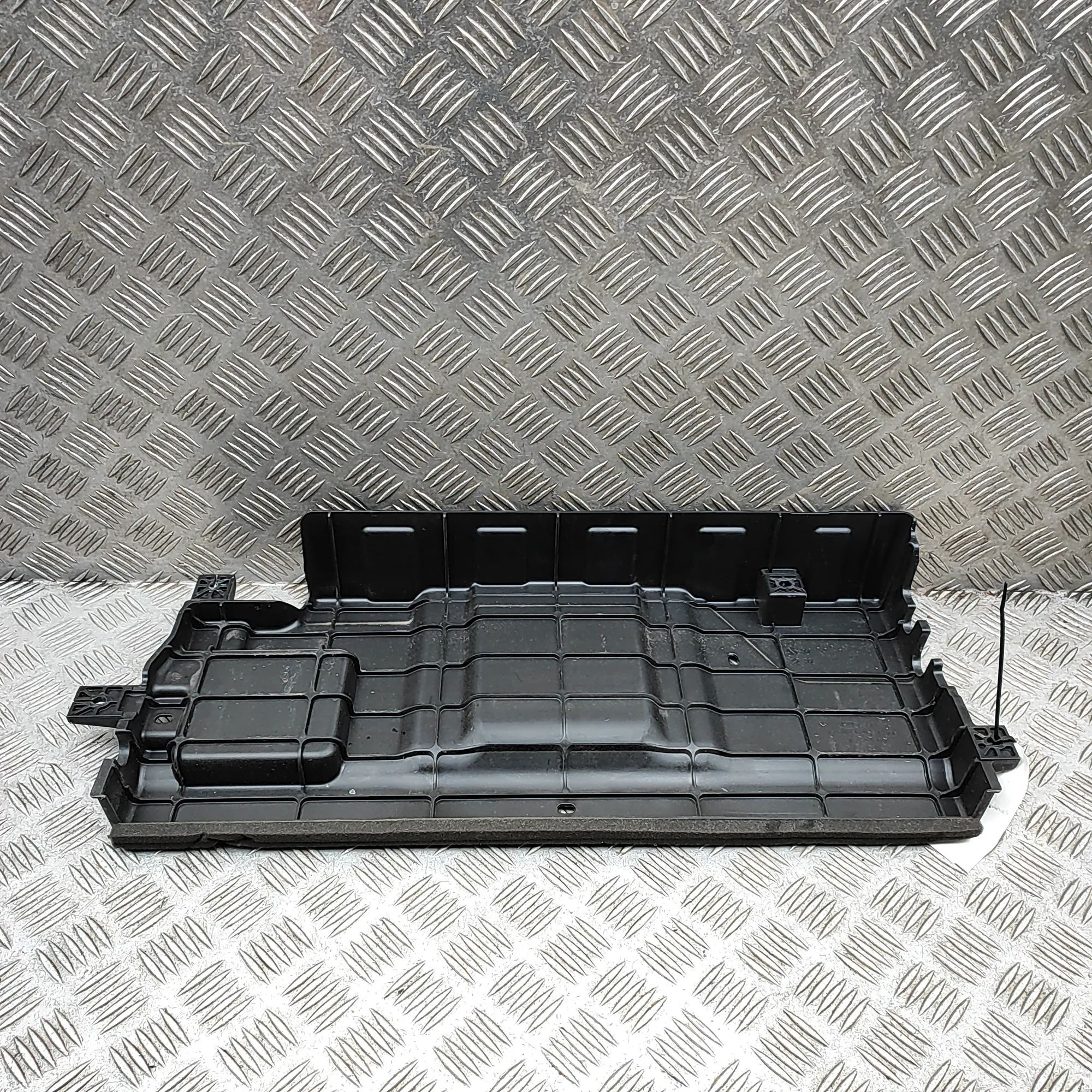 Kia Niro Radiator Air Guide Duct Radiator Air Guide Duct — KIA NIRO (2016-...) —...