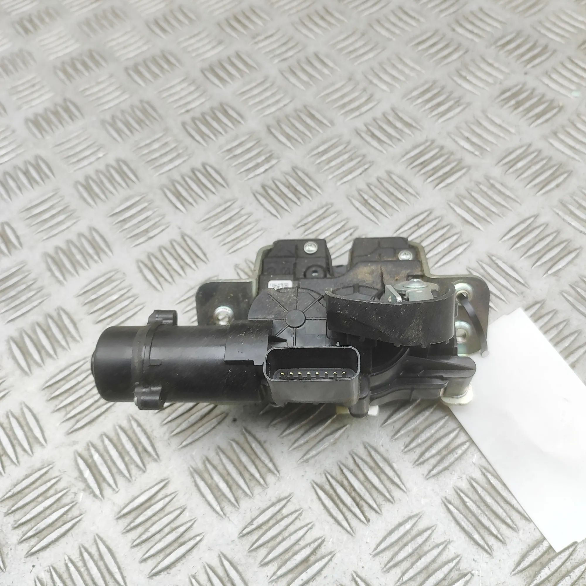 Hyundai Ioniq Tailgate Boot Lock Tailgate Boot Lock — HYUNDAI IONIQ (5 NE) (2020...