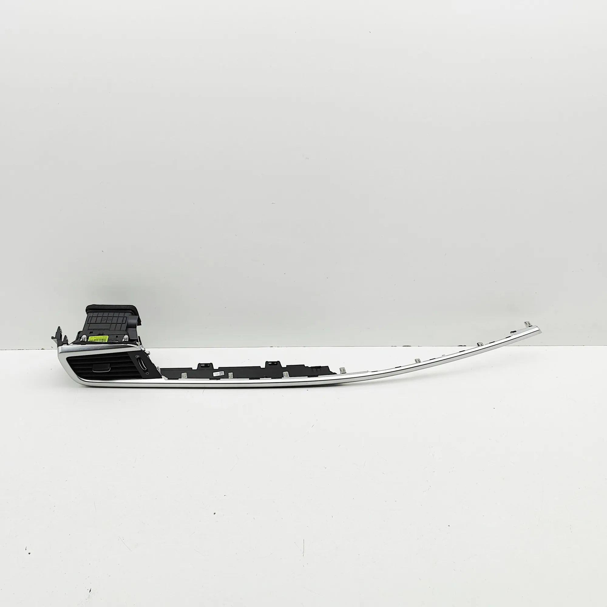 Kia Optima (JF) Dashboard Air Vents