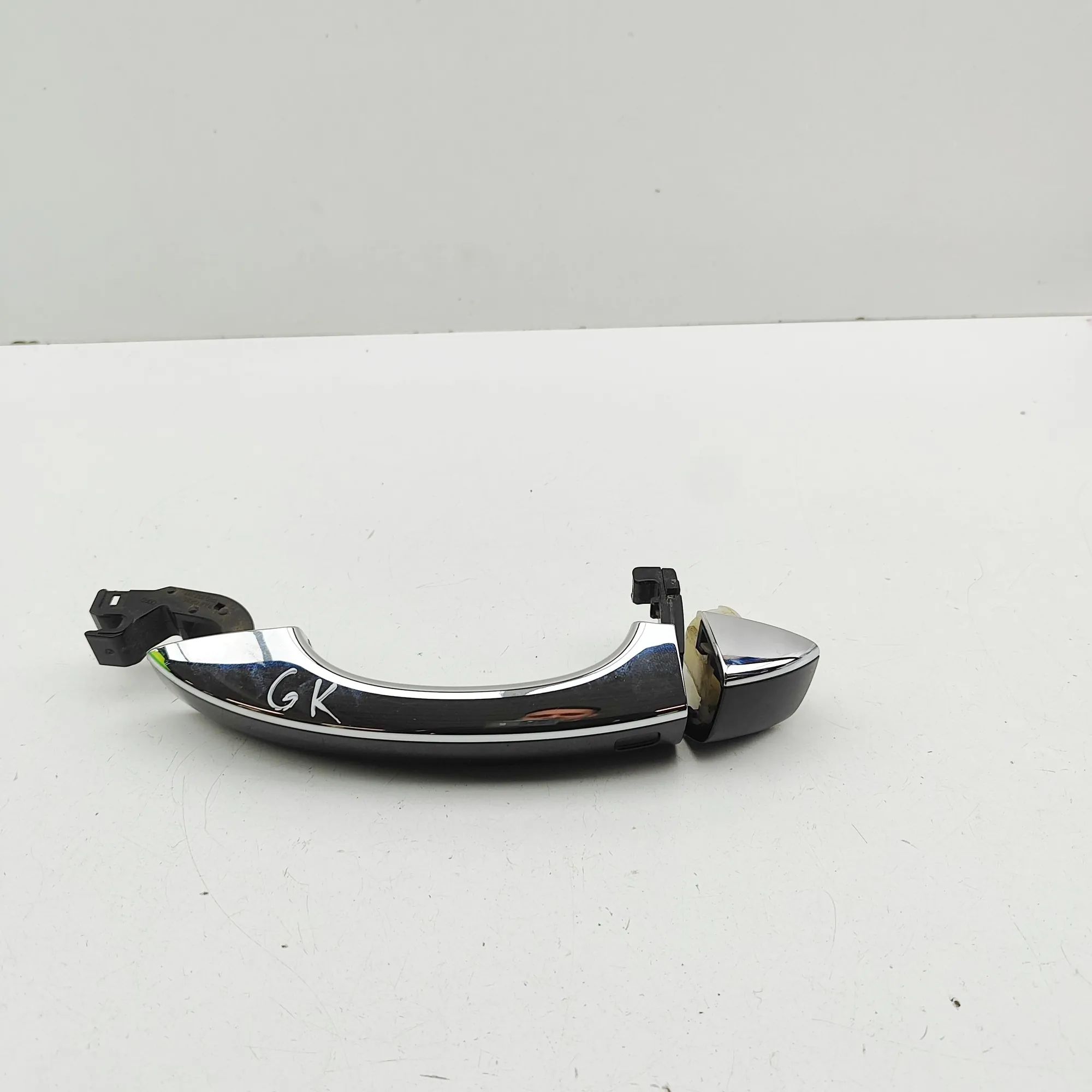 Audi Q5 (8R) Exterior door handle — rear left Exterior door handle — rear left — AUDI Q5 (8R)...