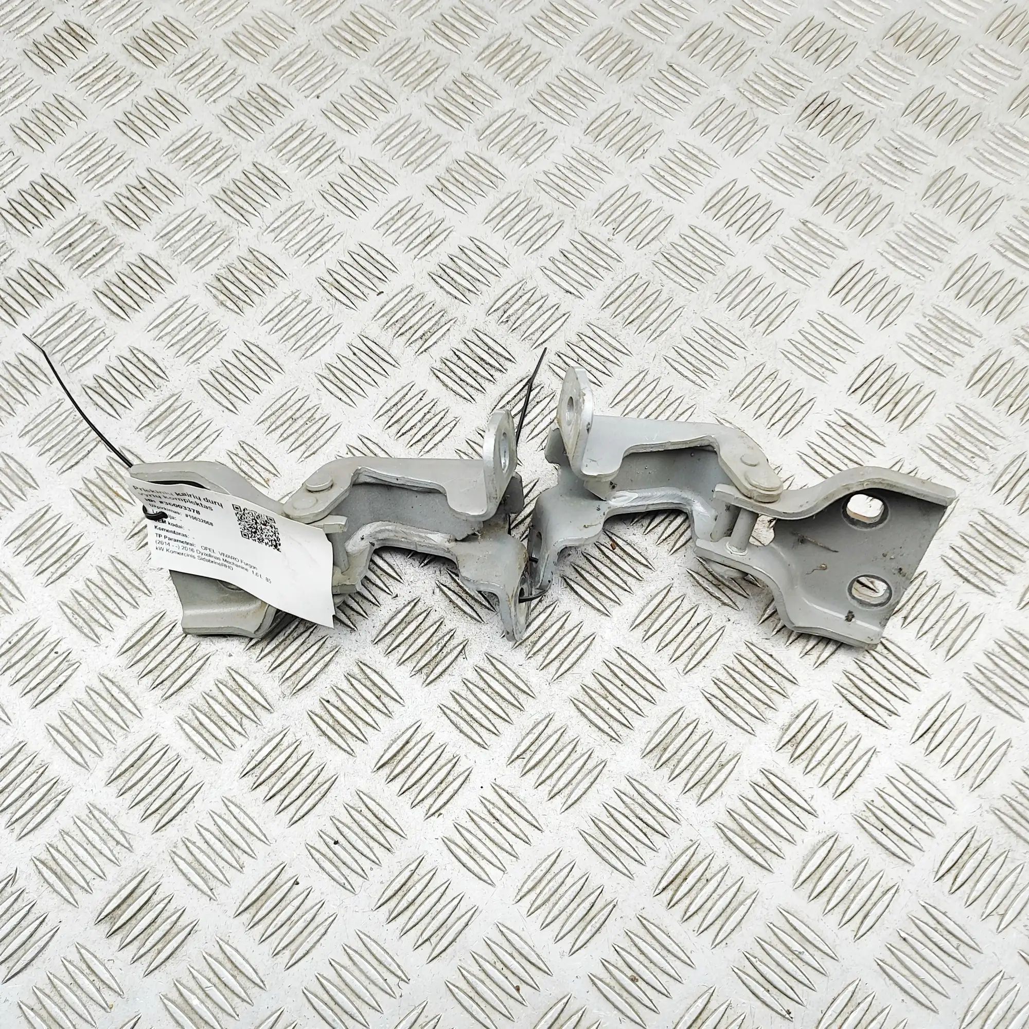 Opel Vivaro (B) Door hinge set — front left Door hinge set — front left — OPEL VIVARO (Van)...