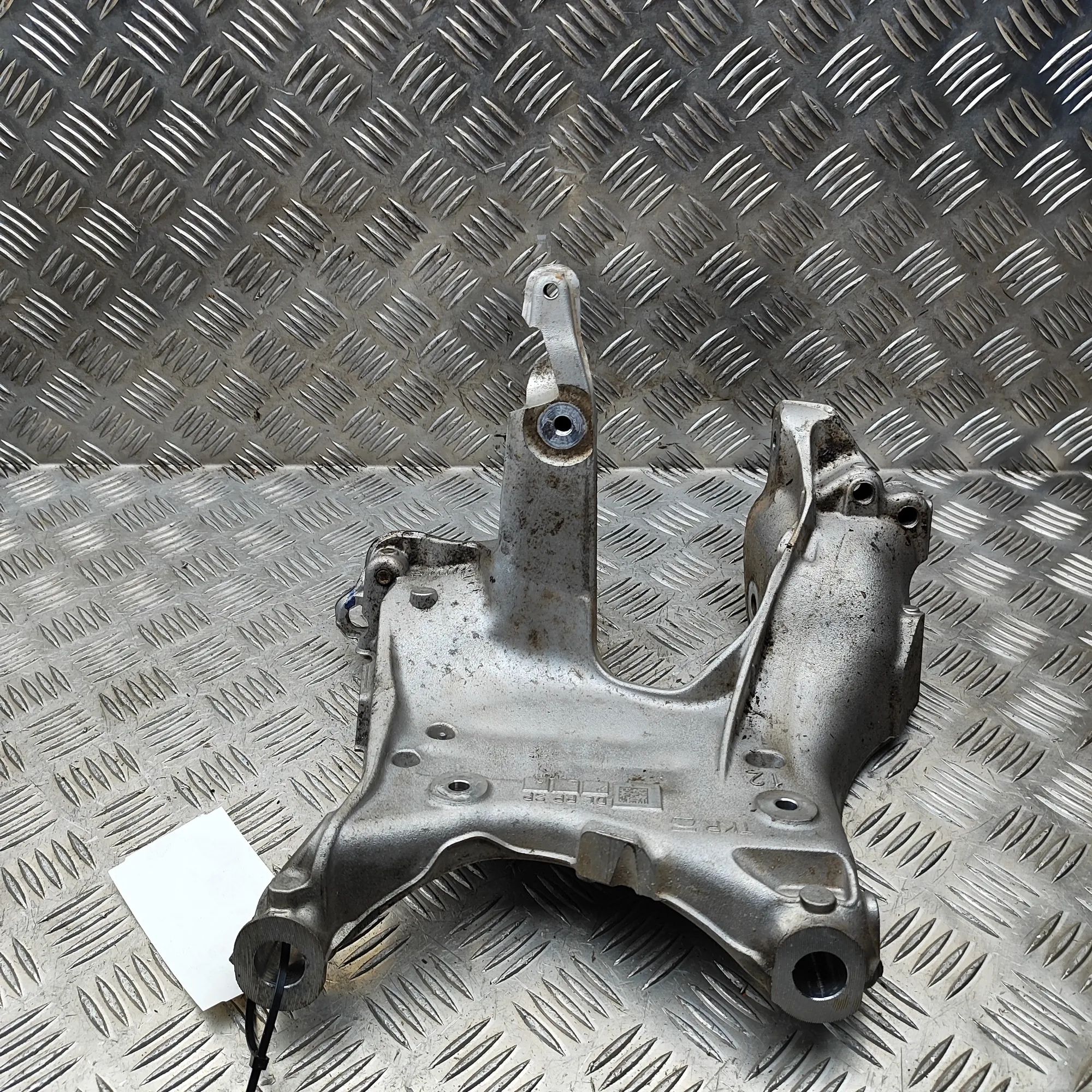 Audi Q5 (FY) Left Side Subframe Bracket Left Side Subframe Bracket — AUDI Q5 (FY) (2016...