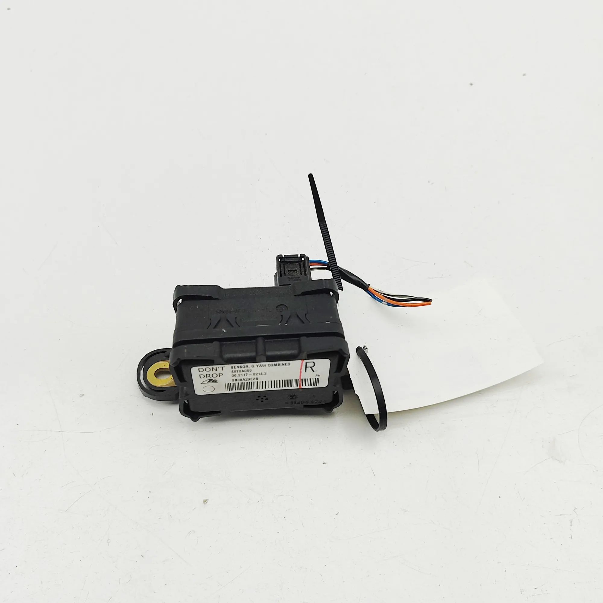 Mitsubishi Lancer Kiihdytysanturi Acceleration Sensor — MITSUBISHI LANCER (VIII C...