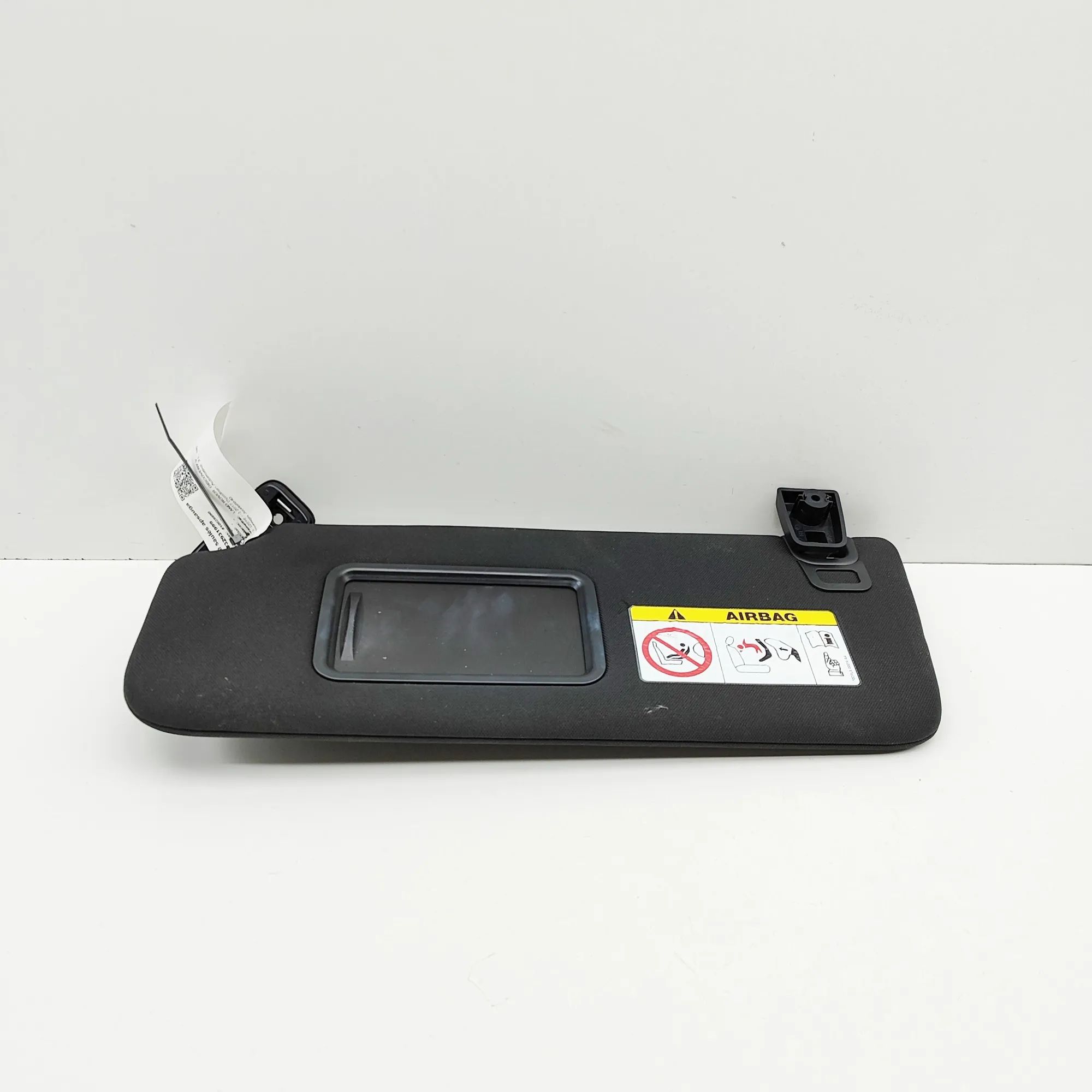 Land Rover Discovery Left Side Sun Visor Left Side Sun Visor — LAND ROVER DISCOVERY (V L...