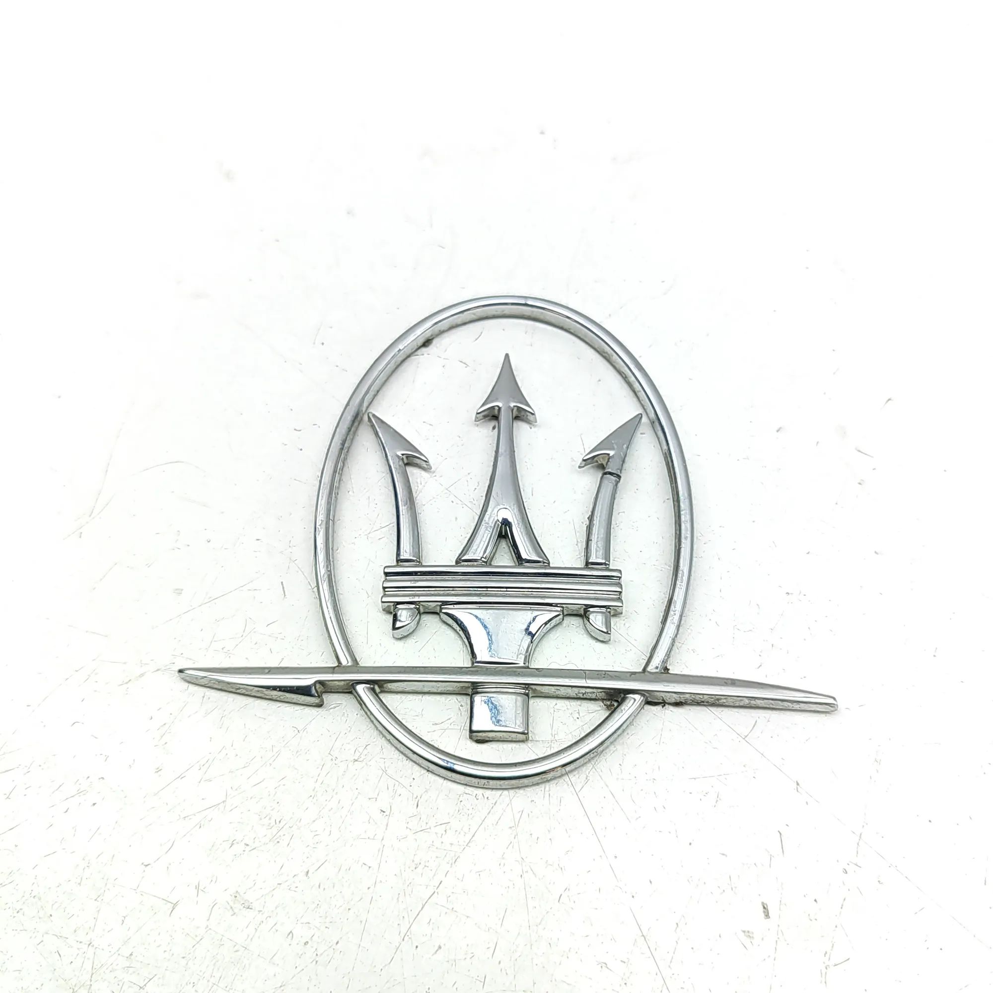 Maserati GranTurismo / GranCabrio Manufacturer emblem Manufacturer emblem — MASERATI GRAN (TURISMO) (...