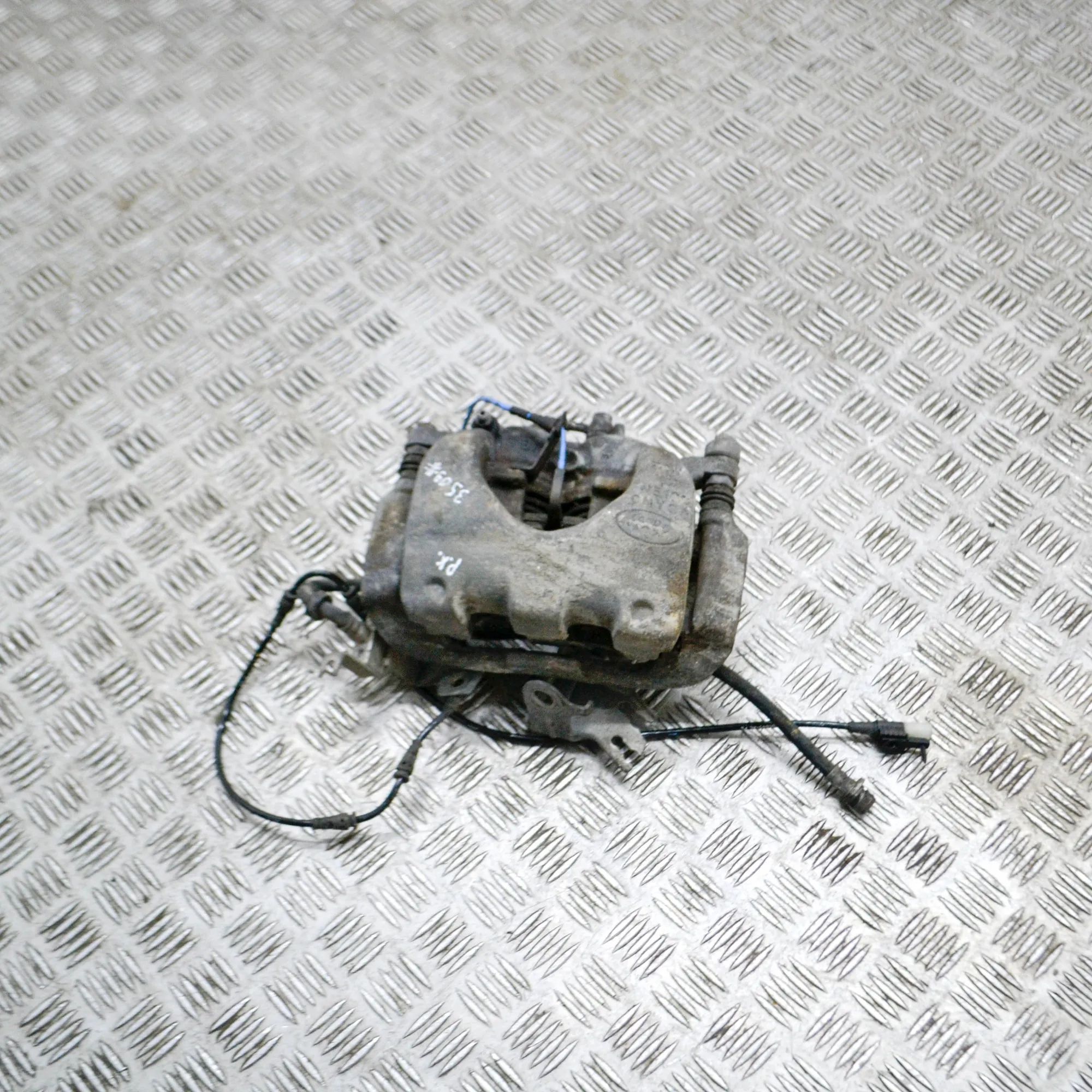 Land Rover Range Rover (L405) Brake caliper — front left Brake caliper — front left — LAND ROVER RANGE R...