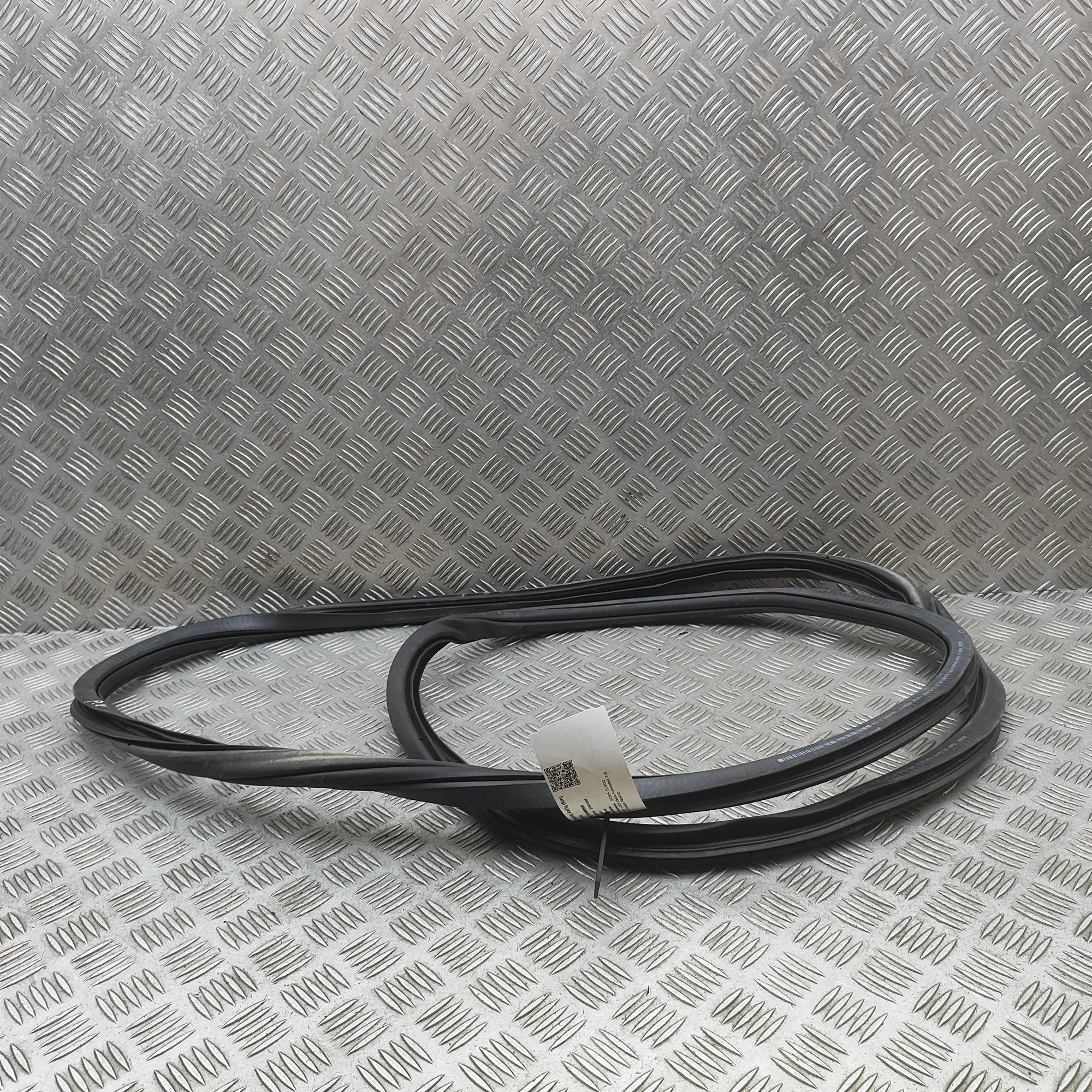 Skoda Elroq  Door rubber seal — front left Door rubber seal — front left — SKODA ELROQ (20...