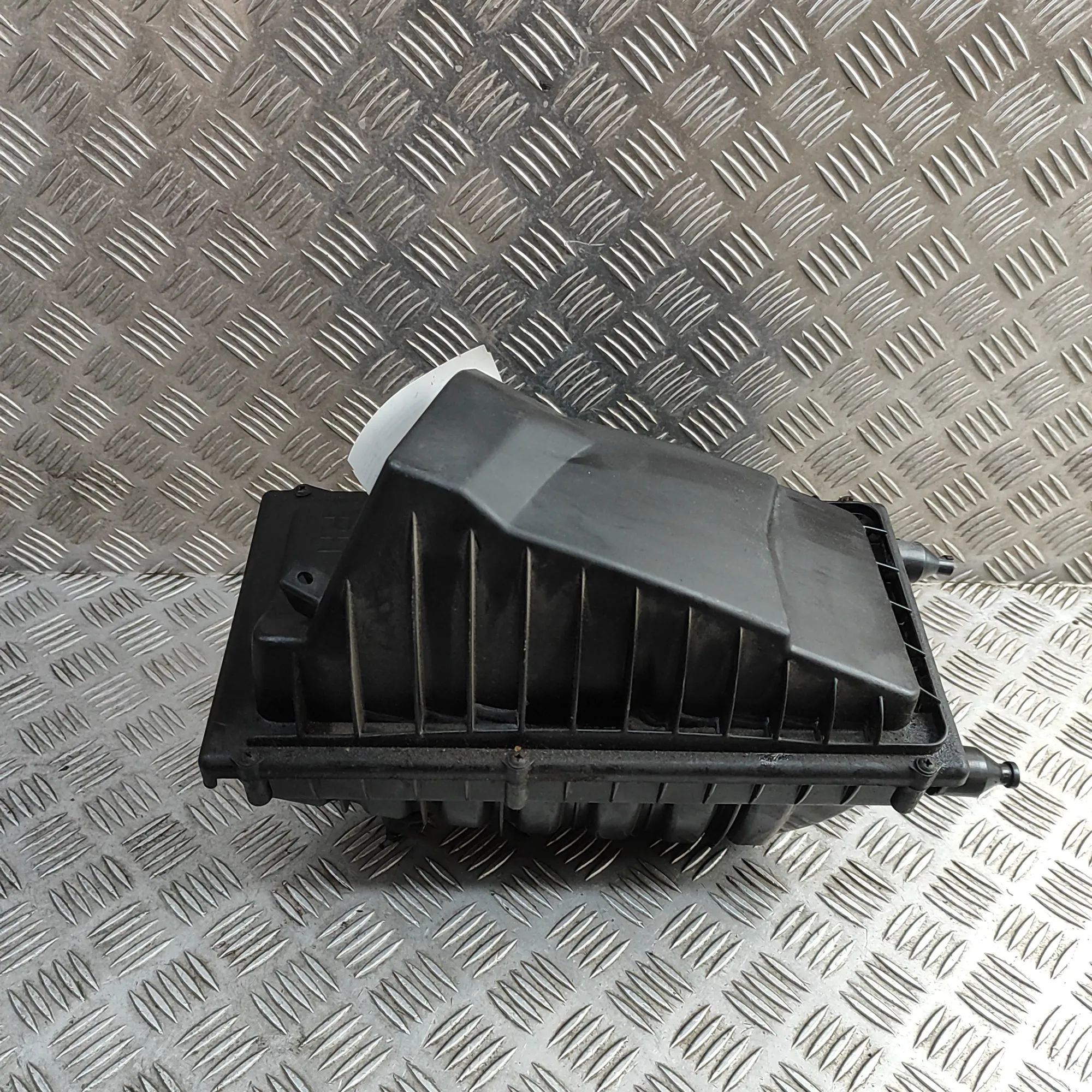 Land Rover Range Rover Sport (L494) Ilmanpuhdistin  Air Filter Box — LAND ROVER RANGE ROVER SPORT (...