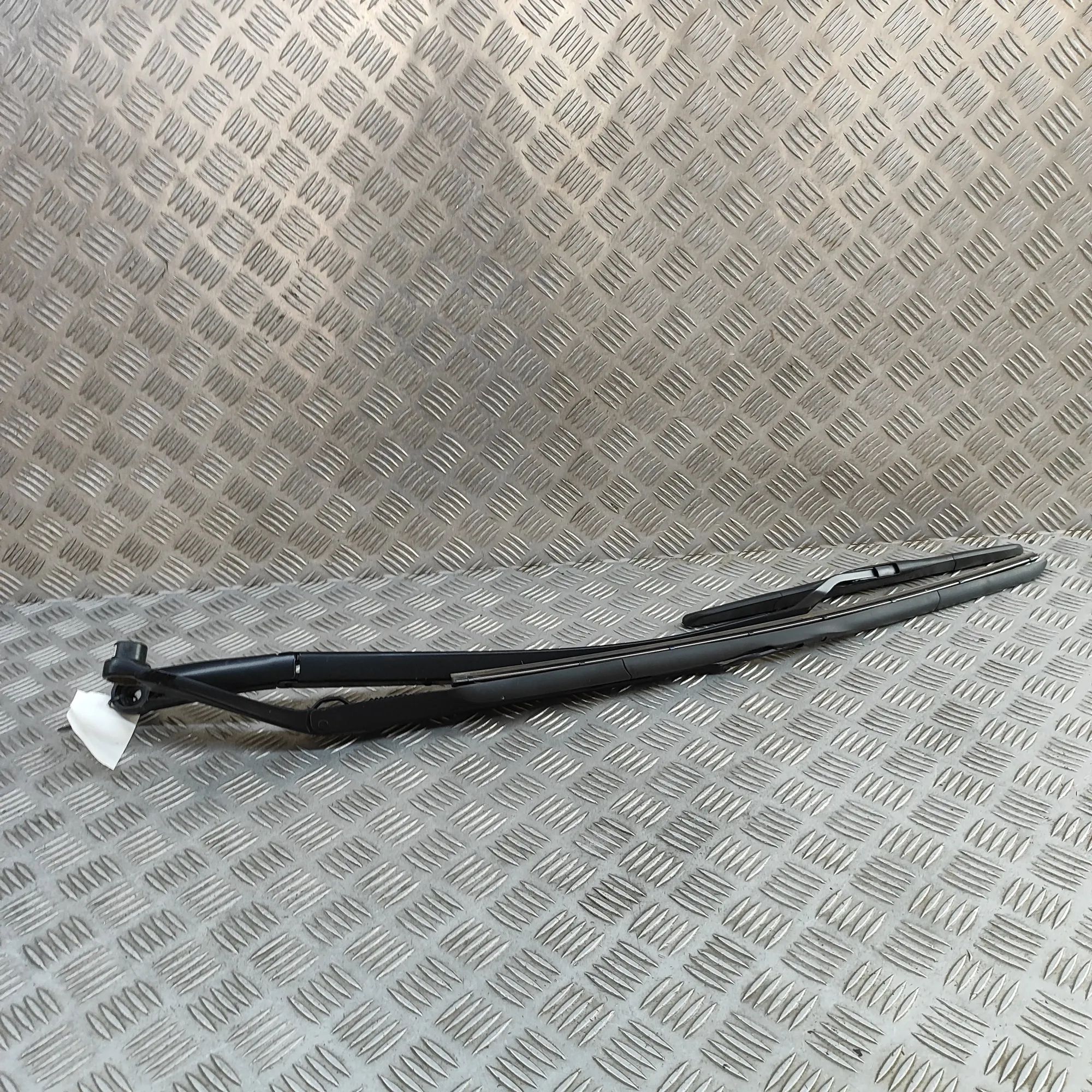 Kia Niro Front Wiper Arms Front Wiper Arms — KIA NIRO (II) (2022-...) — 9...