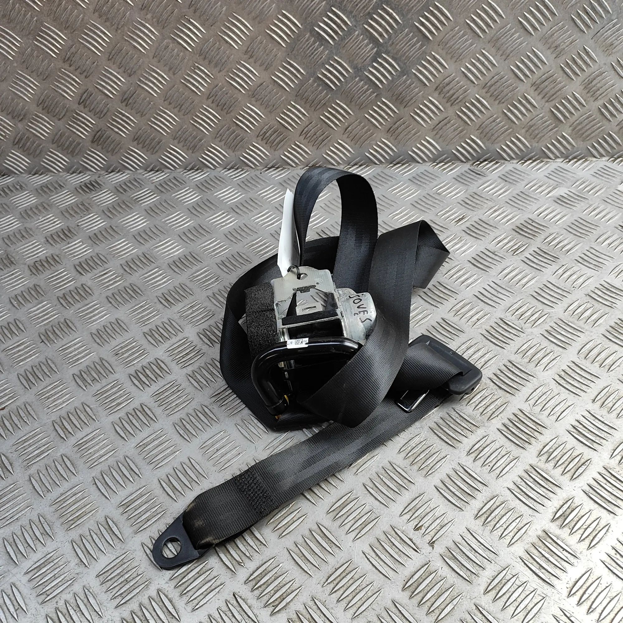 Alfa-Romeo Stelvio Rear Left Seatbelt Rear Left Seatbelt — ALFA ROMEO STELVIO (949_) ...
