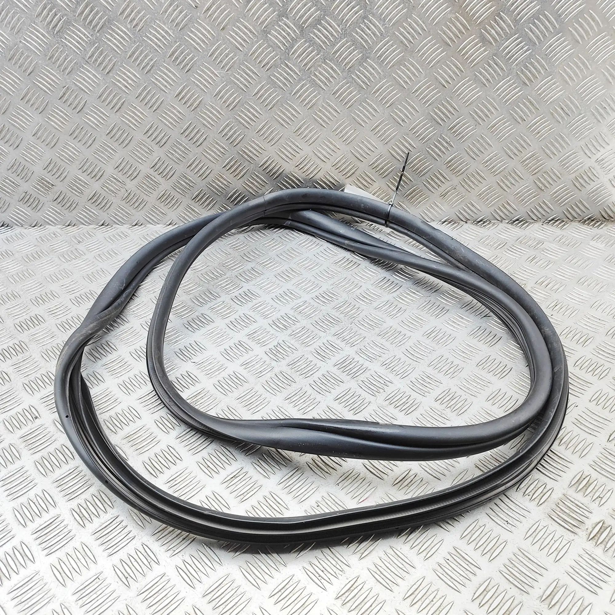 Kia Niro Door rubber seal — front left Door rubber seal — front left — KIA NIRO (II) (...