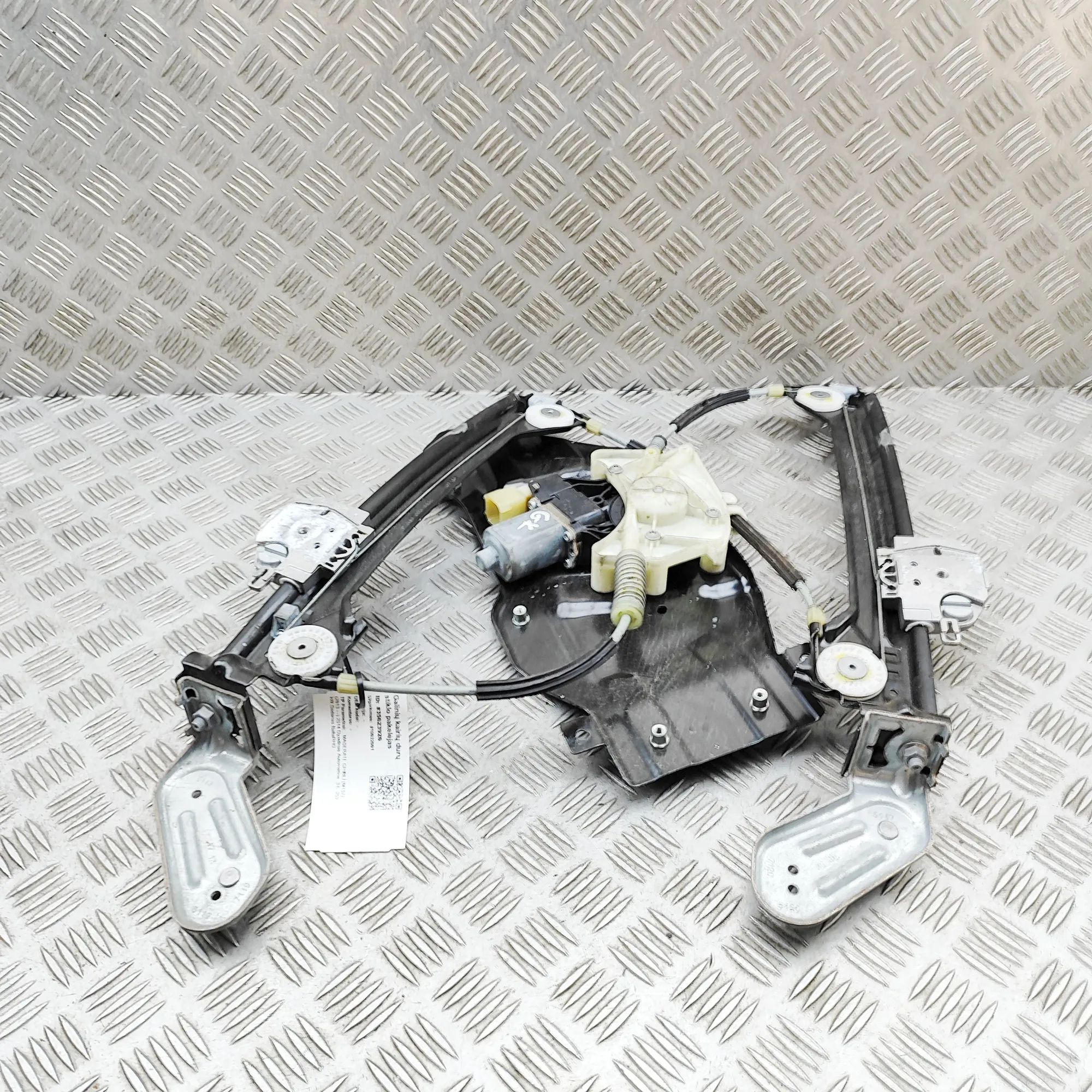 Maserati Ghibli Rear Left Door Window Regulator Rear Left Door Window Regulator — MASERATI GHIB...