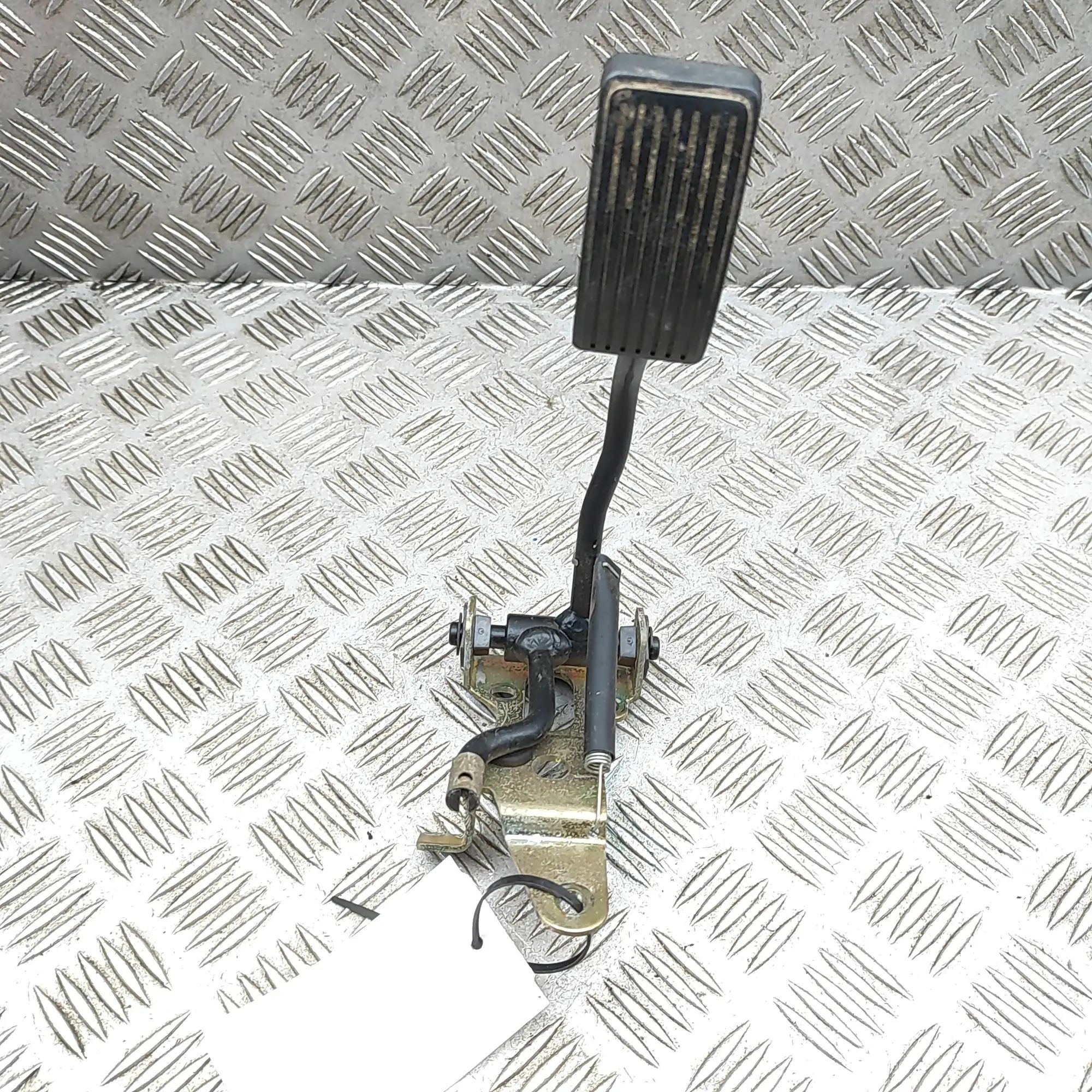 Jaguar XK Throttle Pedal Throttle Pedal — JAGUAR XK (8 Coupe X100) (1996...