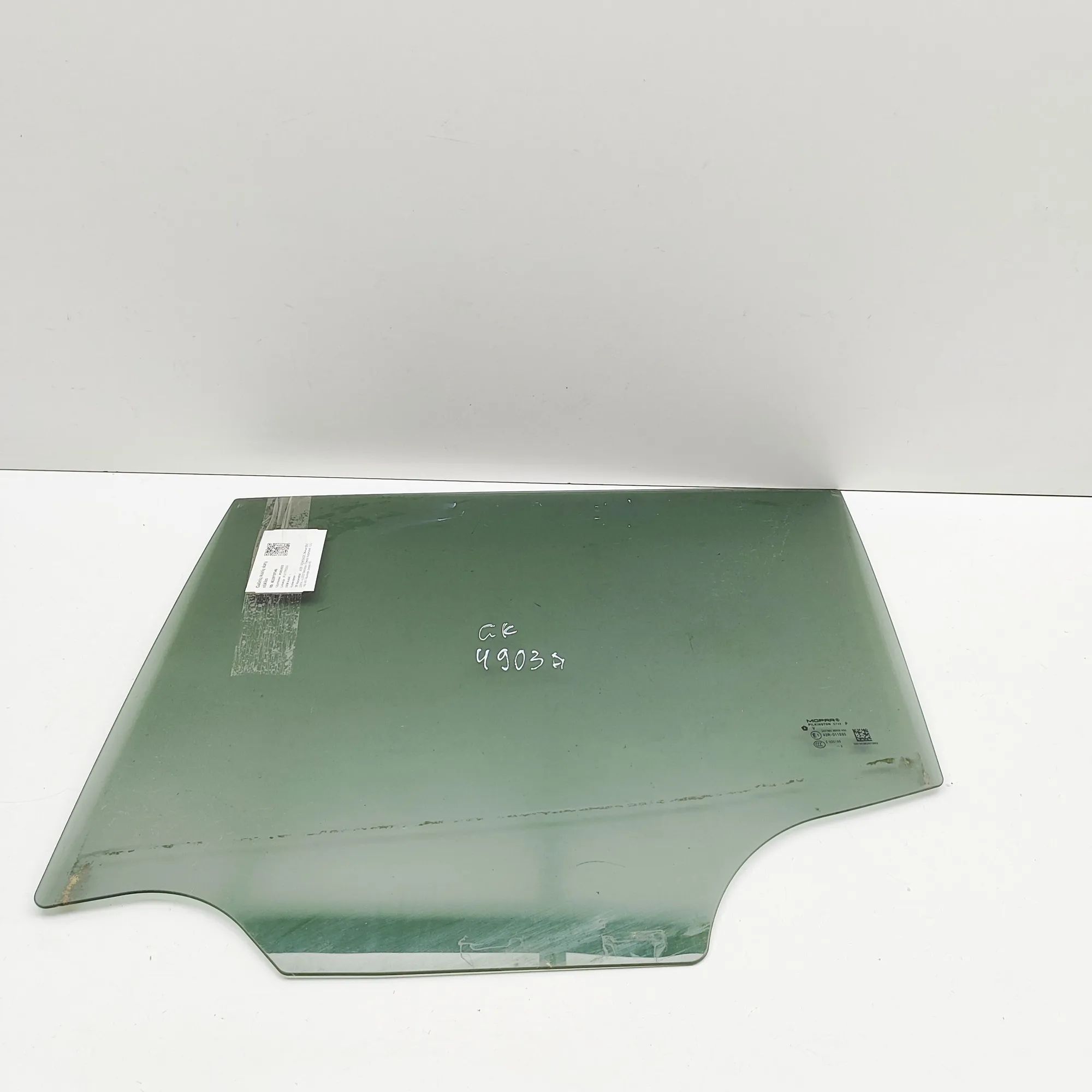 Jeep Renegade Rear Left Door Window Rear Left Door Window — JEEP RENEGADE (Off-road...