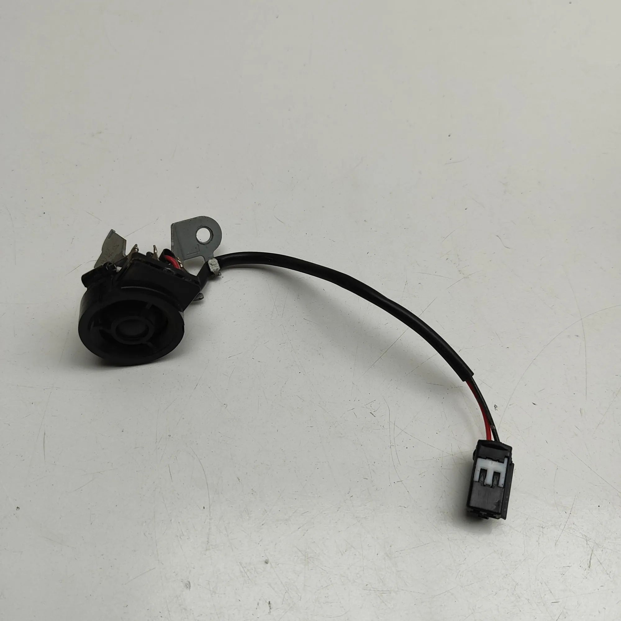 Toyota Land Cruiser 100 Dashboard Speaker Dashboard Speaker — TOYOTA LAND CRUISER (100 _J...