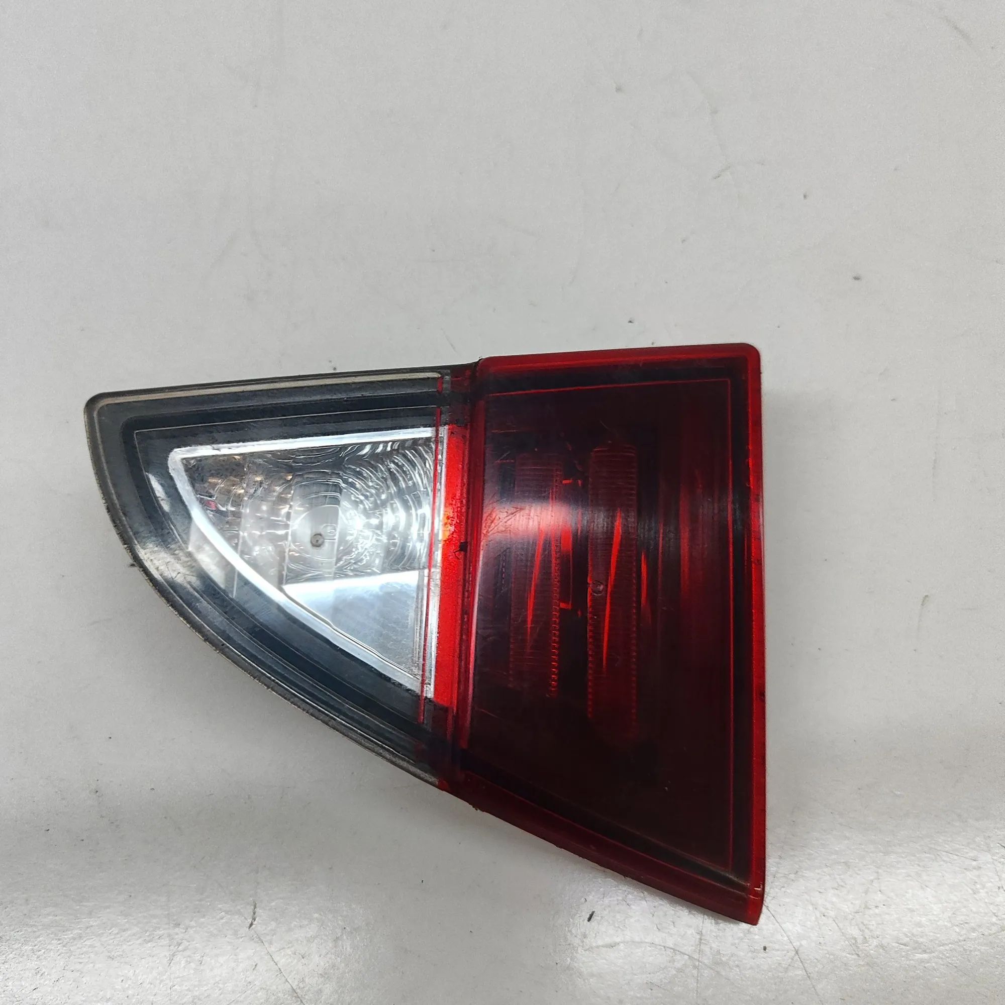 Renault Megane Left Side Tailgate Tail Light Left Side Tailgate Tail Light — RENAULT MEGANE ...