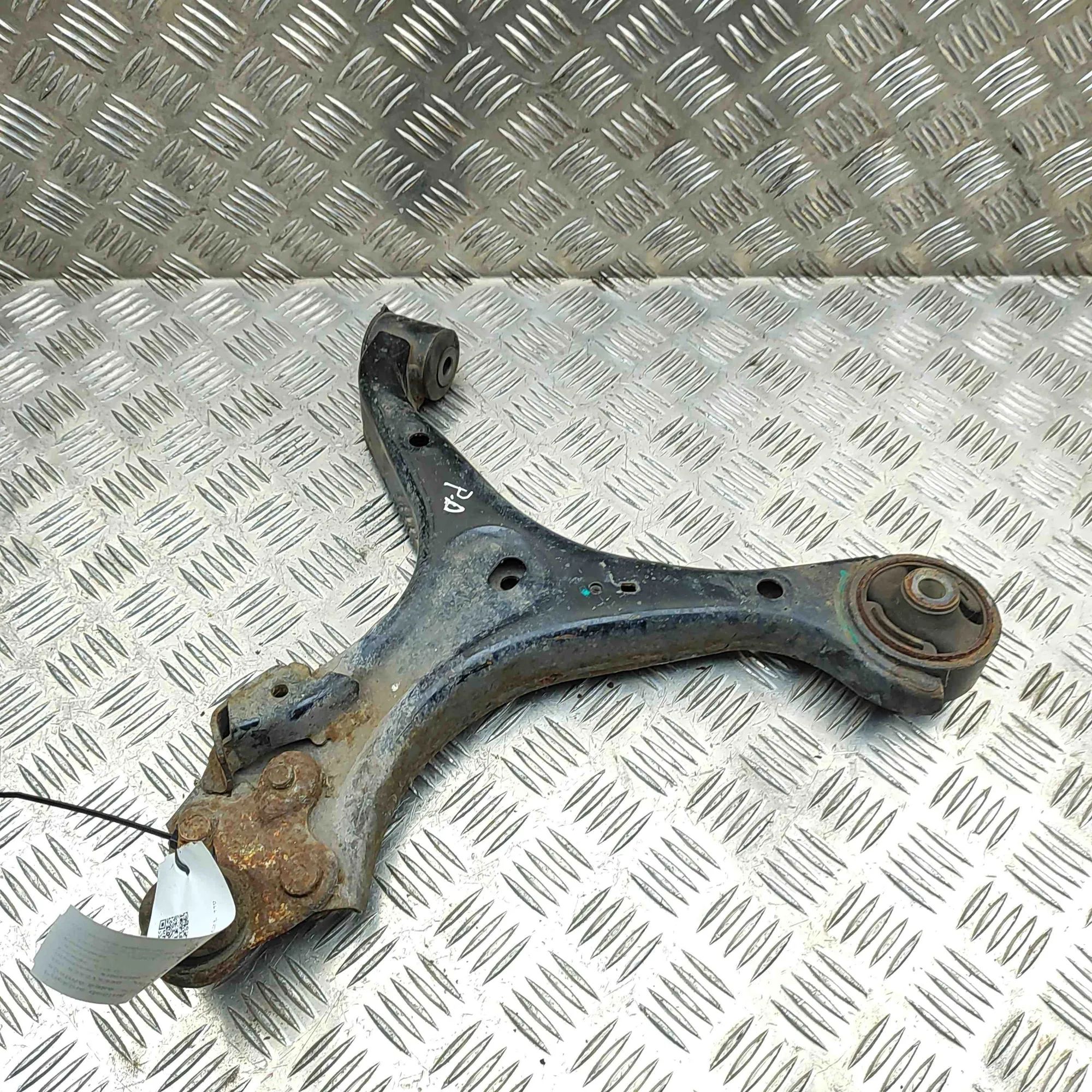 Honda Civic Front Right Lower Control Arm Front Right Lower Control Arm — HONDA CIVIC (IX...