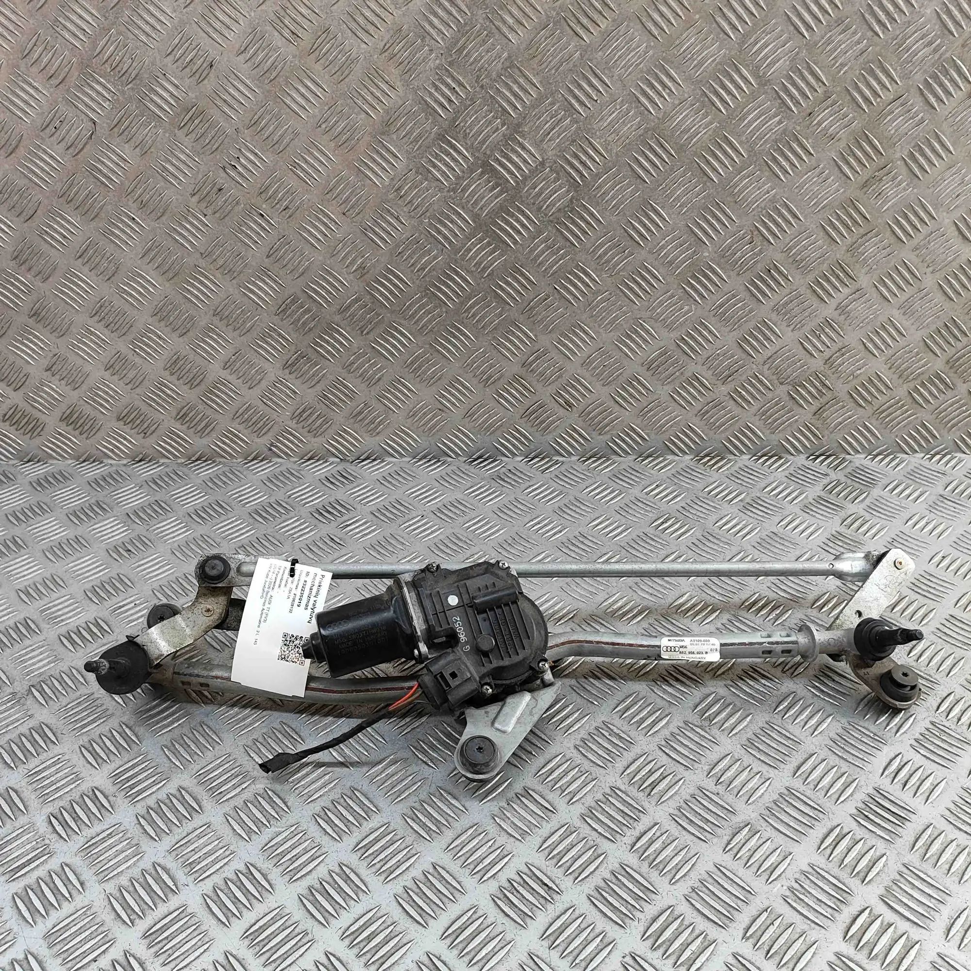 Audi TT (8S) Front Windshield Wiper Mechanism Front Windshield Wiper Mechanism — AUDI TT (FV3...