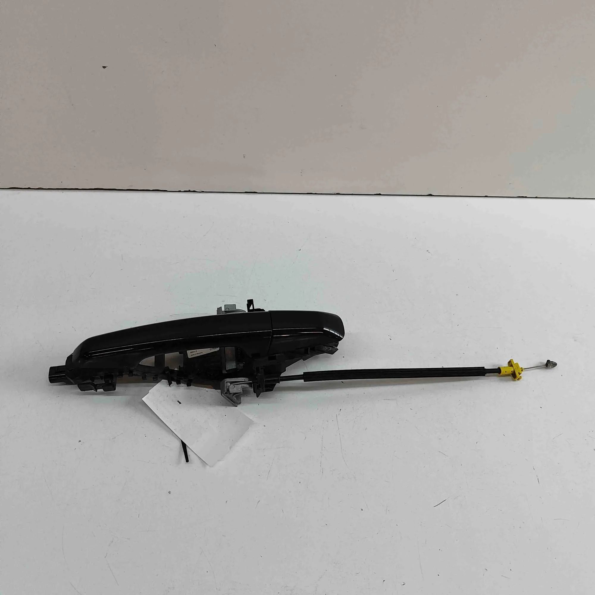 Land Rover Range Rover Evoque Exterior door handle — front left Exterior door handle — front left — LAND ROVER ...