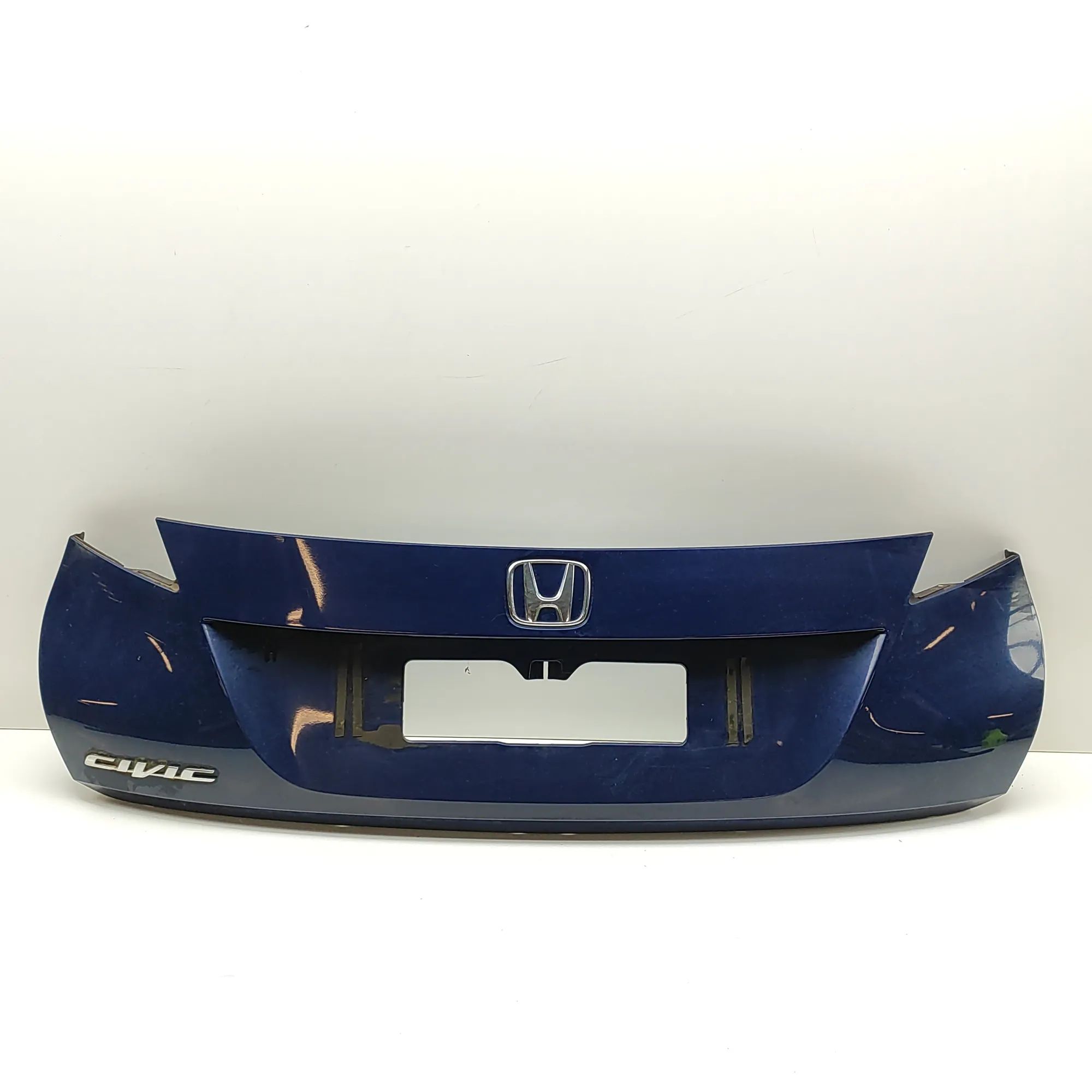 Honda Civic Tailgate Bootlid Trim Tailgate Bootlid Trim — HONDA CIVIC (IX FK) (20...
