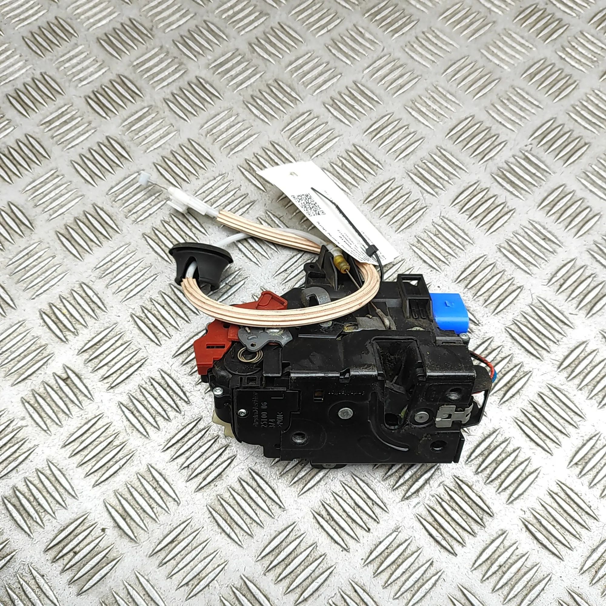 Porsche Cayman (987) Door lock — front left Door lock — front left — PORSCHE CAYMAN (987) (...
