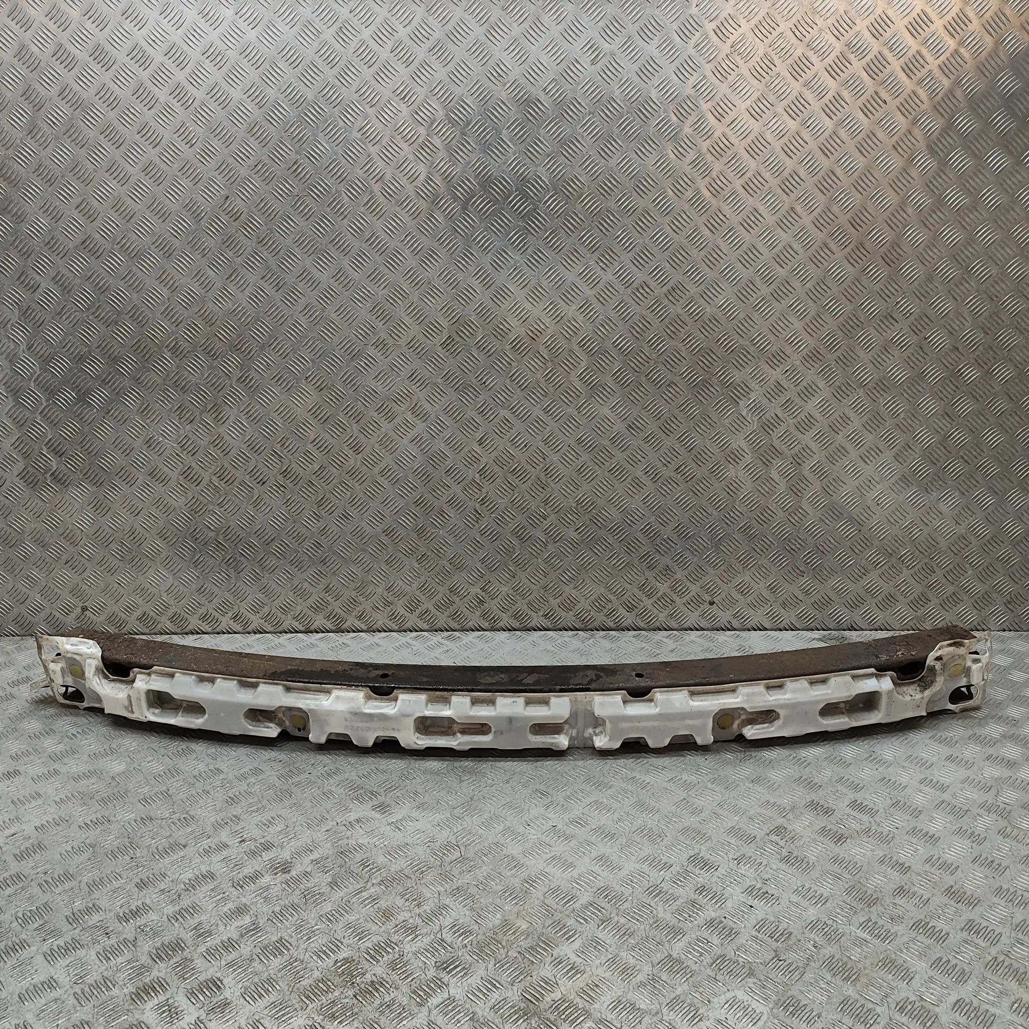 Chrysler Grand Voyager / Town & Country Rear Crash Reinforcement Bar Rear Crash Reinforcement Bar — CHRYSLER GRAND (...