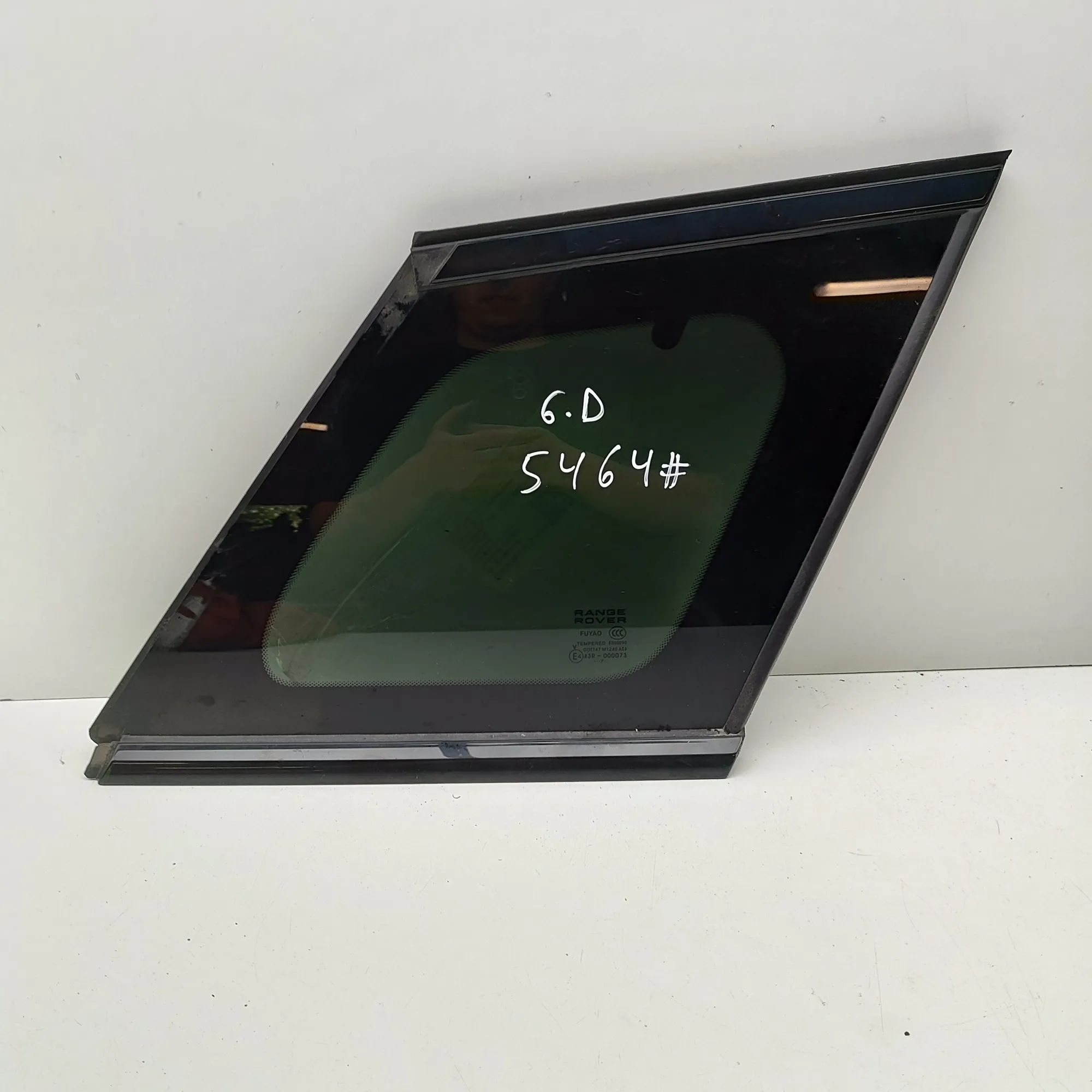 Land Rover Range Rover Evoque Rear Right Quarter Window Rear Right Quarter Window — LAND ROVER RANGE RO...