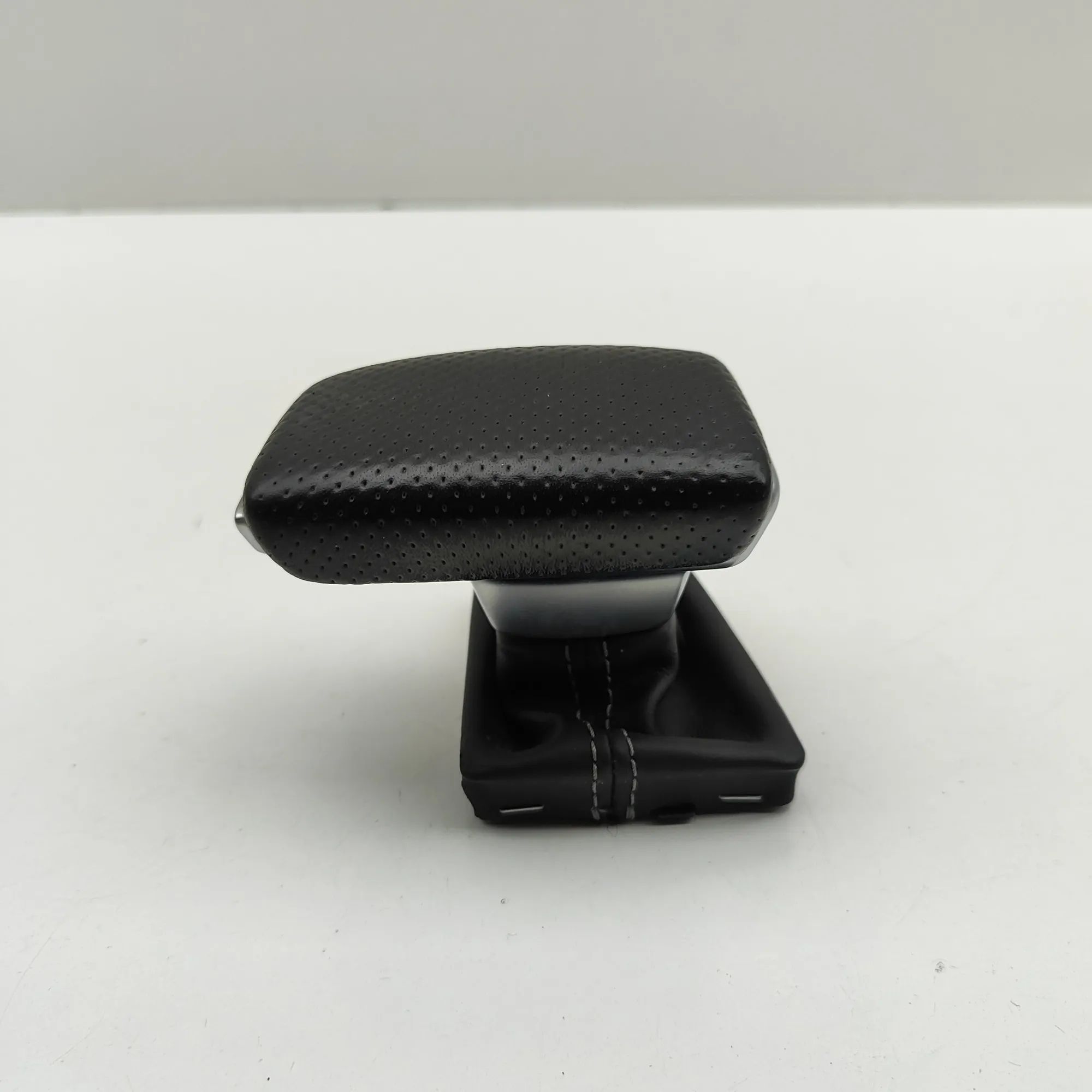 Audi Q5 (8R) Gear lever knob Gear lever knob — AUDI Q5 (FY) (2016-...) — 100...