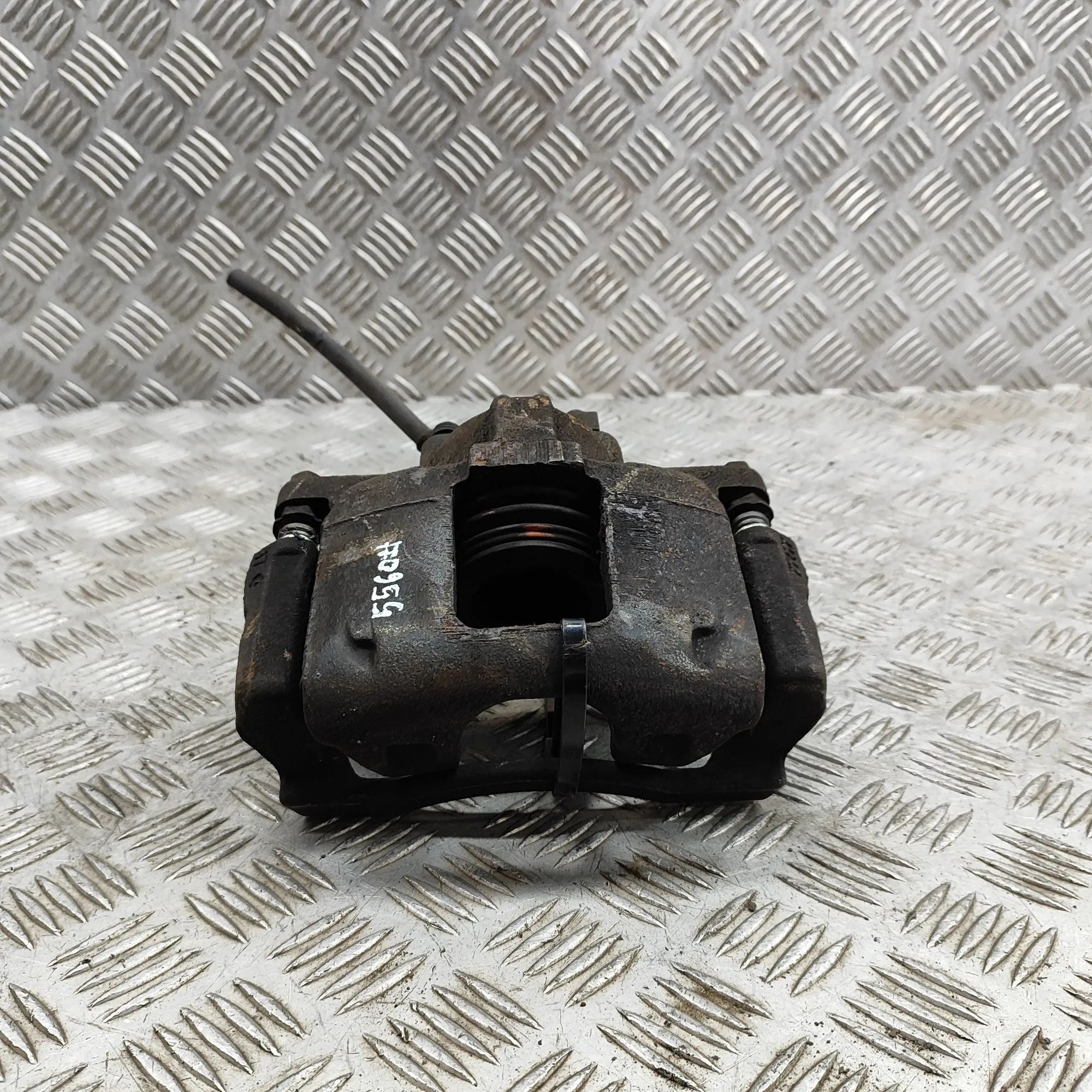 Chrysler Grand Voyager / Town & Country Brake caliper — front right Brake caliper — front right — CHRYSLER GRAND (V...